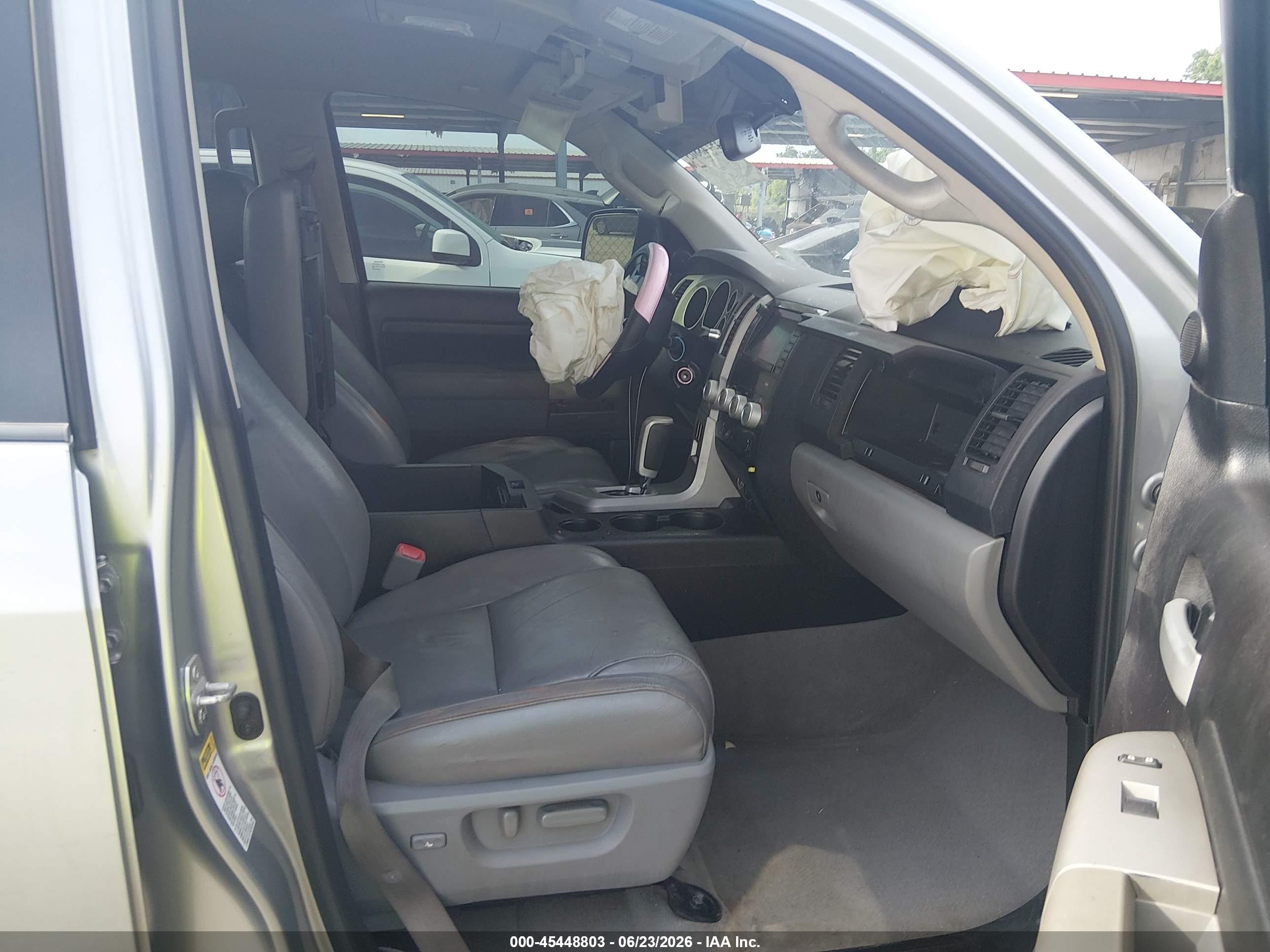 2007 Toyota Tundra Limited 5.7l V8 Silver vin: 5TFEV58177X032138