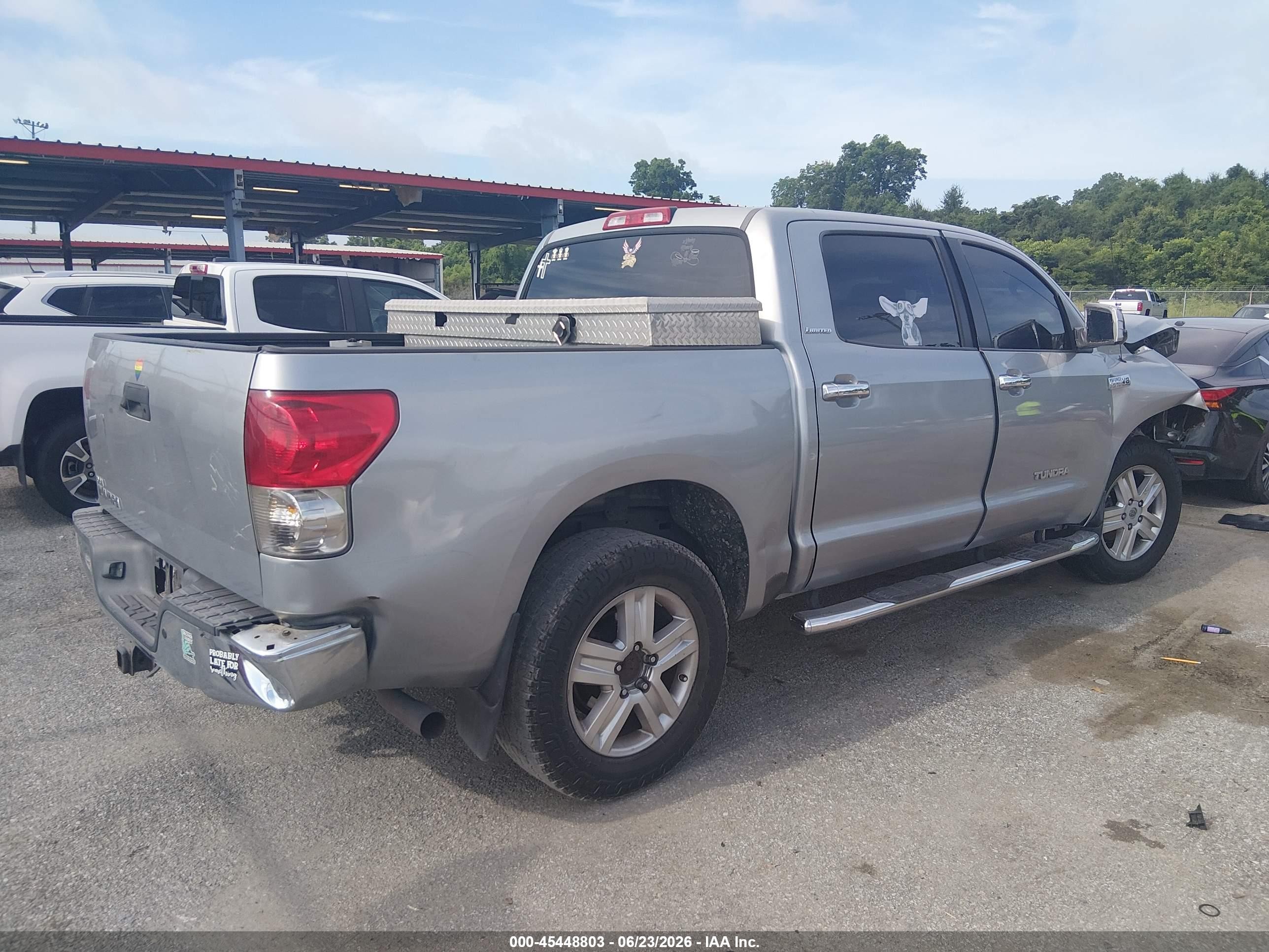 2007 Toyota Tundra Limited 5.7l V8 Silver vin: 5TFEV58177X032138