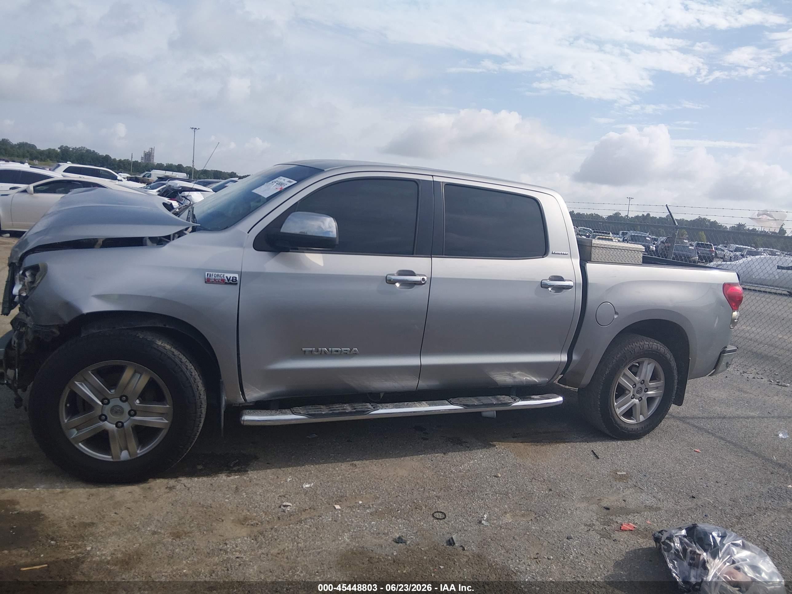 2007 Toyota Tundra Limited 5.7l V8 Silver vin: 5TFEV58177X032138