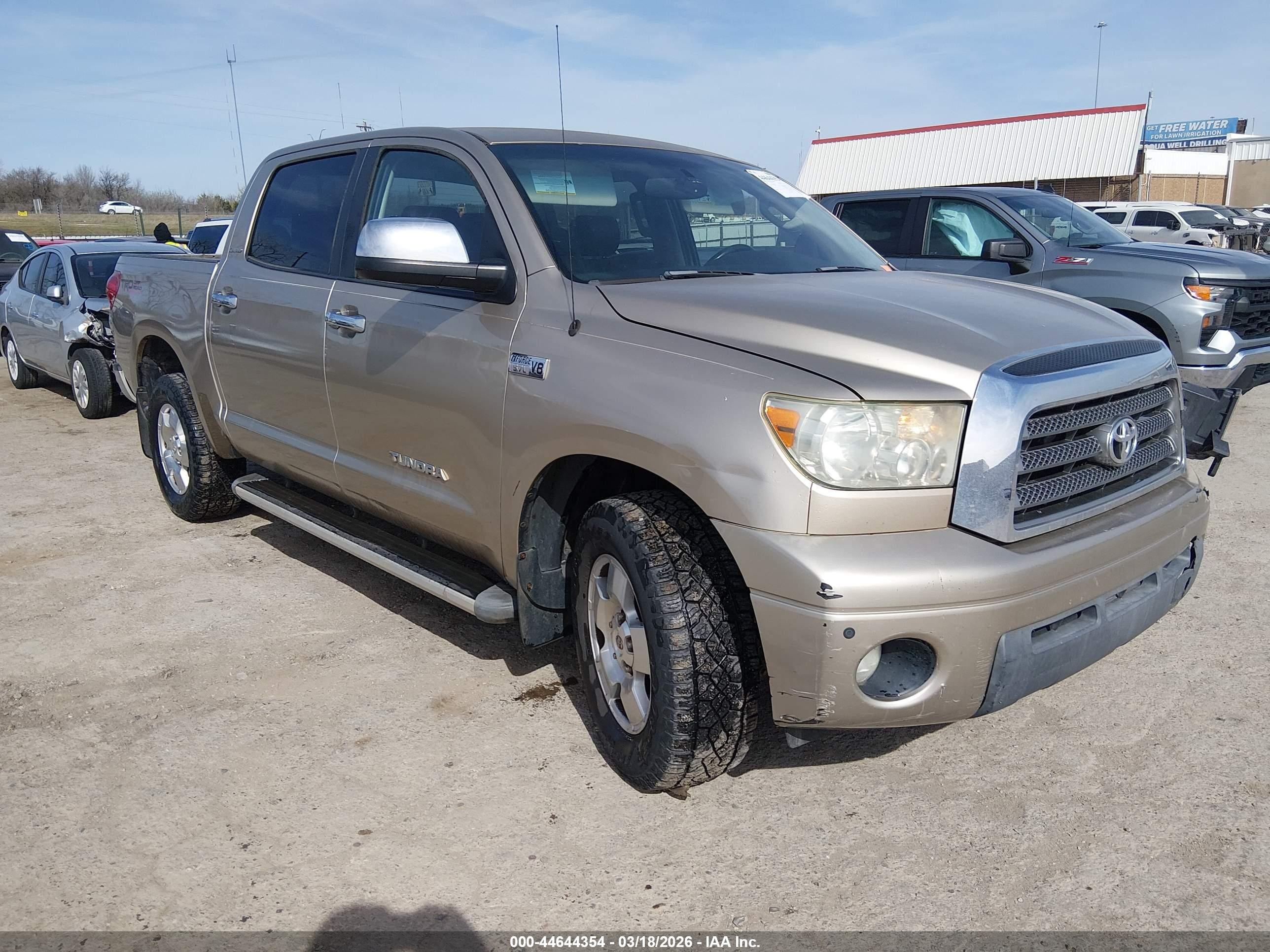 2008 Toyota Tundra Limited 5.7l V8 Желто-коричневый vin: 5TFEV58178X049880