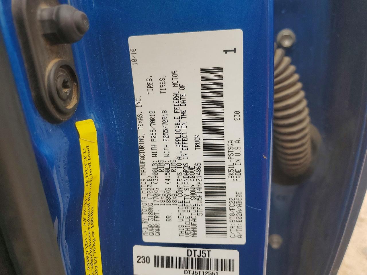 2017 Toyota Tundra Crewmax Sr5 Blue vin: 5TFEW5F14HX214865