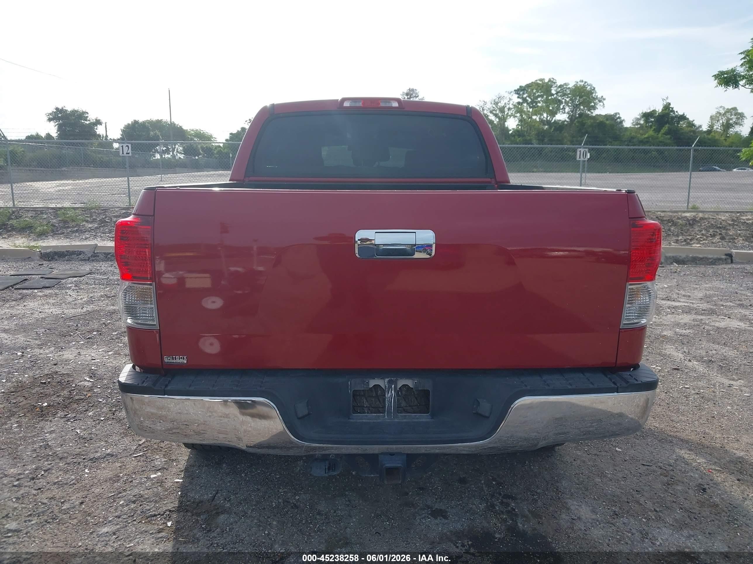 2012 Toyota Tundra Grade 5.7l V8 Red vin: 5TFEY5F10CX132182