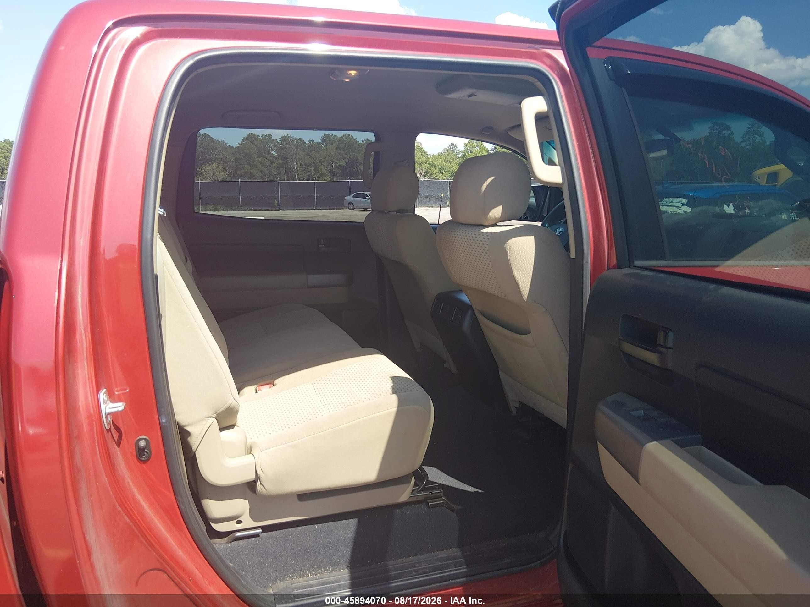 2013 Toyota Tundra Grade 5.7l V8 Red vin: 5TFEY5F10DX144611