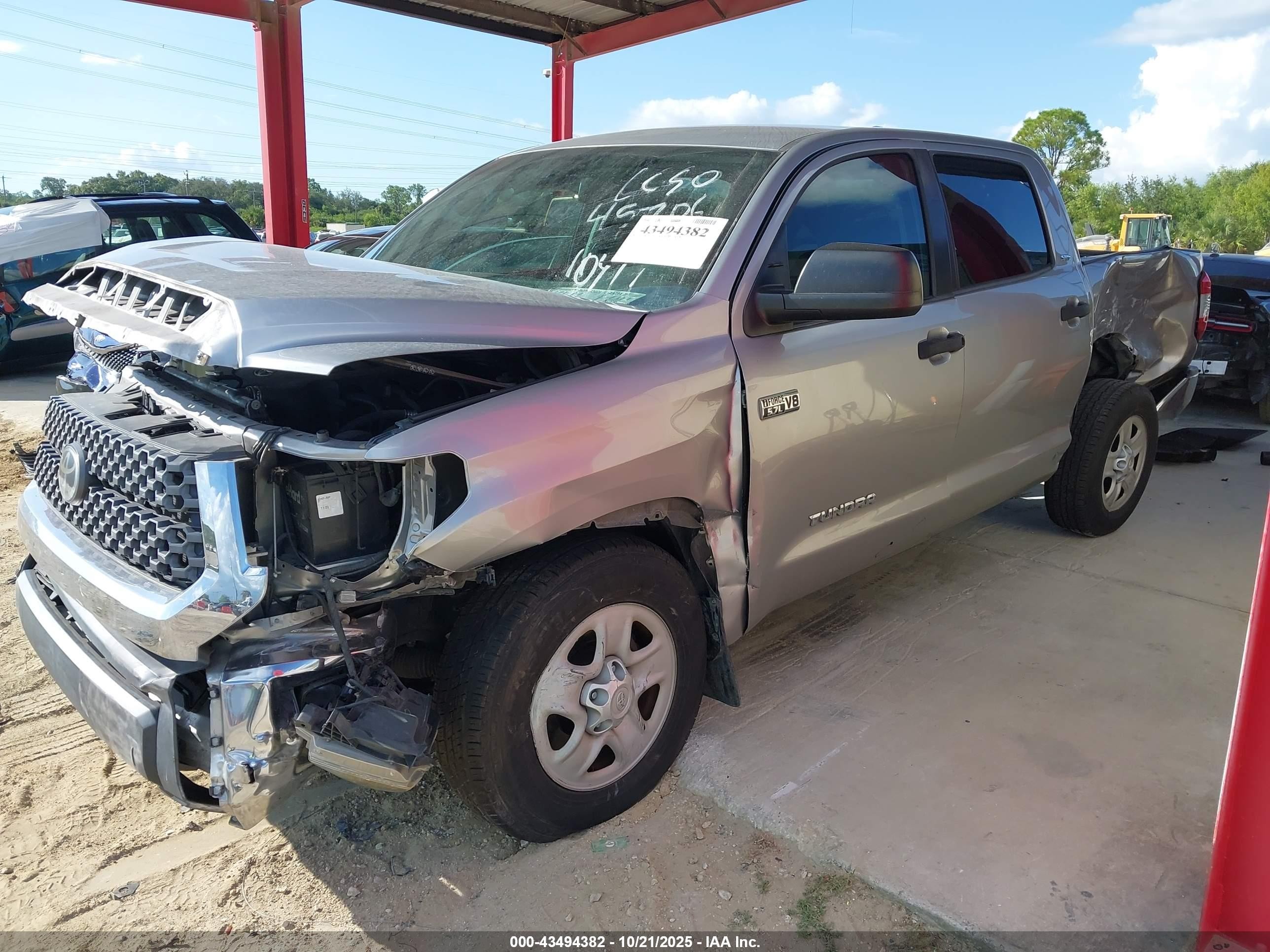 2020 Toyota Tundra Sr5 Silver vin: 5TFEY5F10LX259353