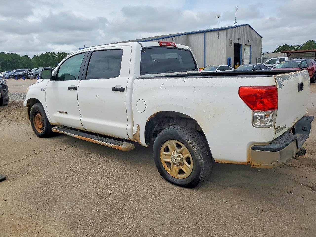 2010 Toyota Tundra Crewmax Sr5 Белый vin: 5TFEY5F11AX075469