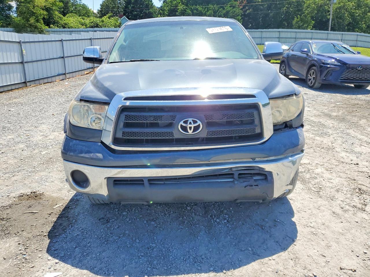 2010 Toyota Tundra Crewmax Sr5 Gray vin: 5TFEY5F11AX085113