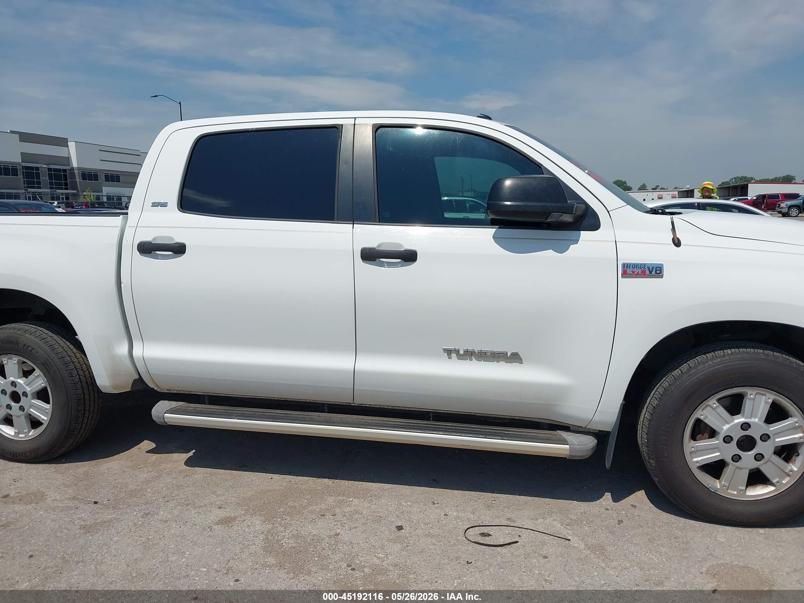 2010 Toyota Tundra Grade 5.7l V8 Белый vin: 5TFEY5F11AX085810