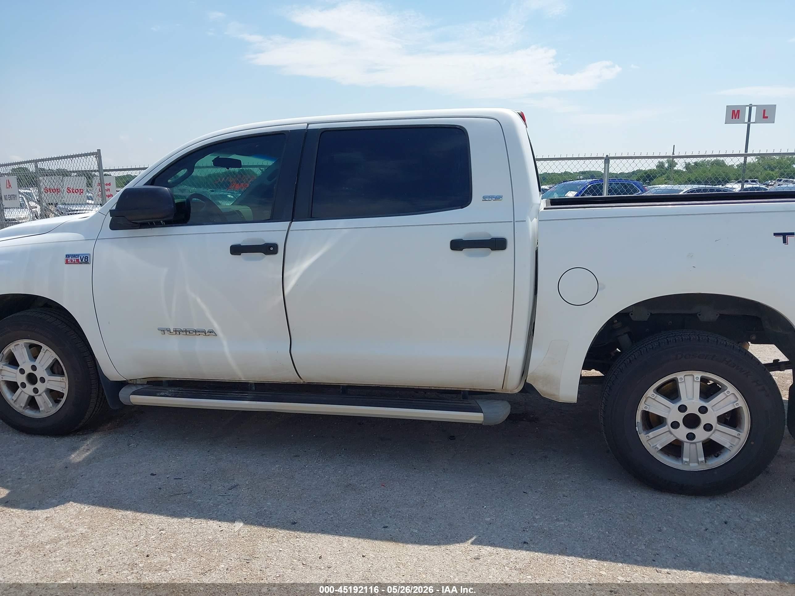 2010 Toyota Tundra Grade 5.7l V8 Белый vin: 5TFEY5F11AX085810