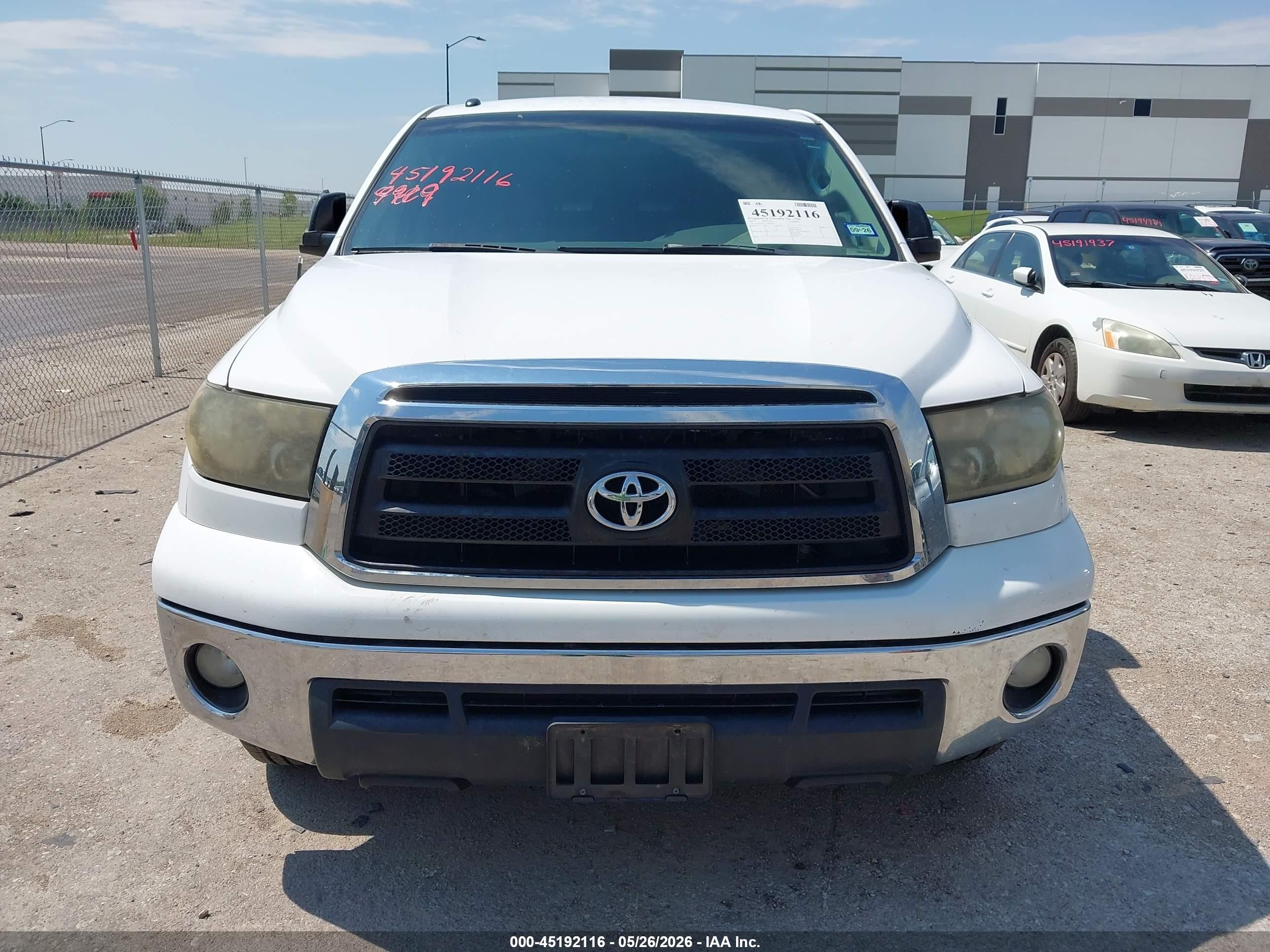 2010 Toyota Tundra Grade 5.7l V8 Белый vin: 5TFEY5F11AX085810