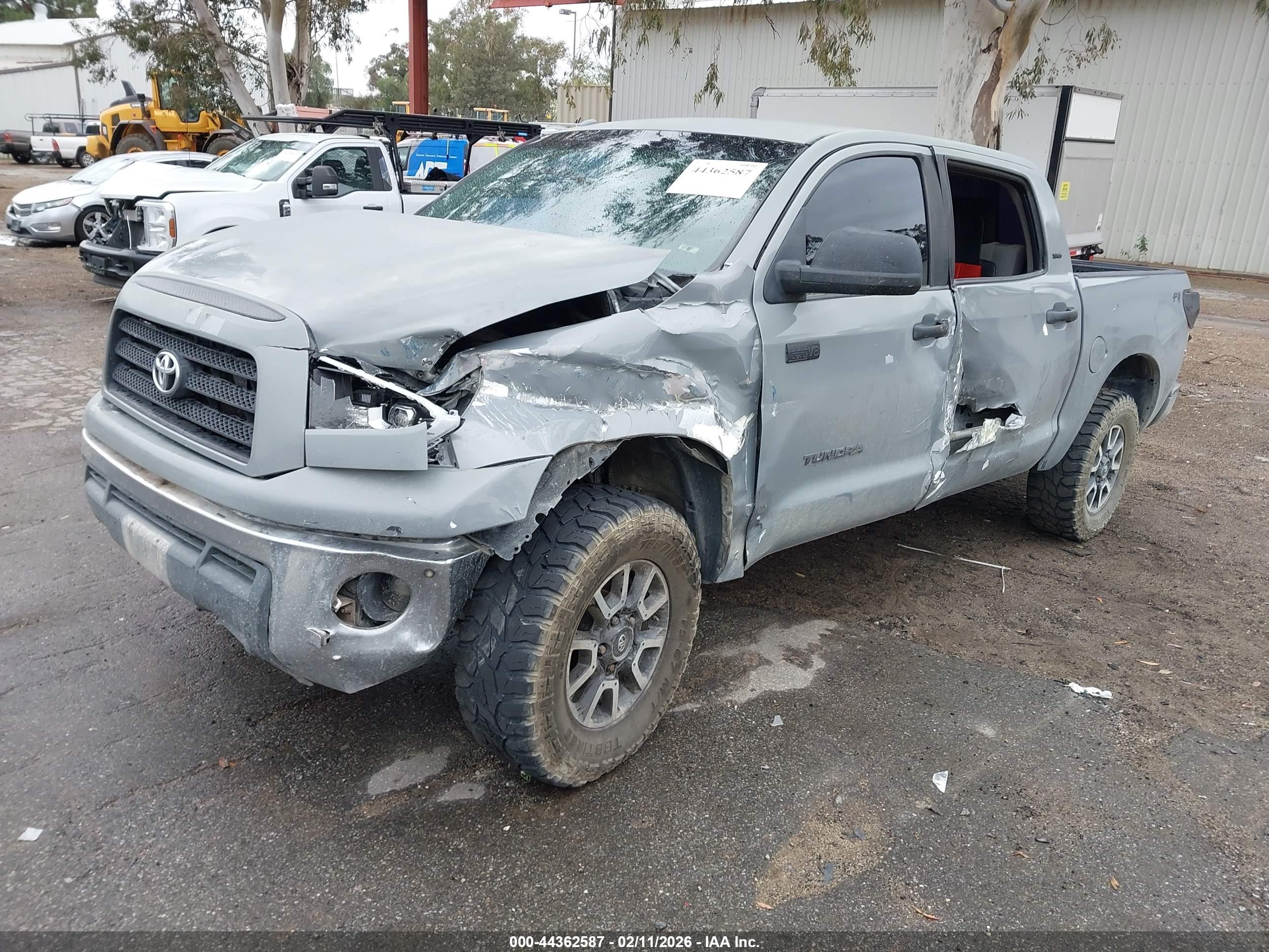 2011 Toyota Tundra Grade 5.7l V8 Gray vin: 5TFEY5F11BX109217