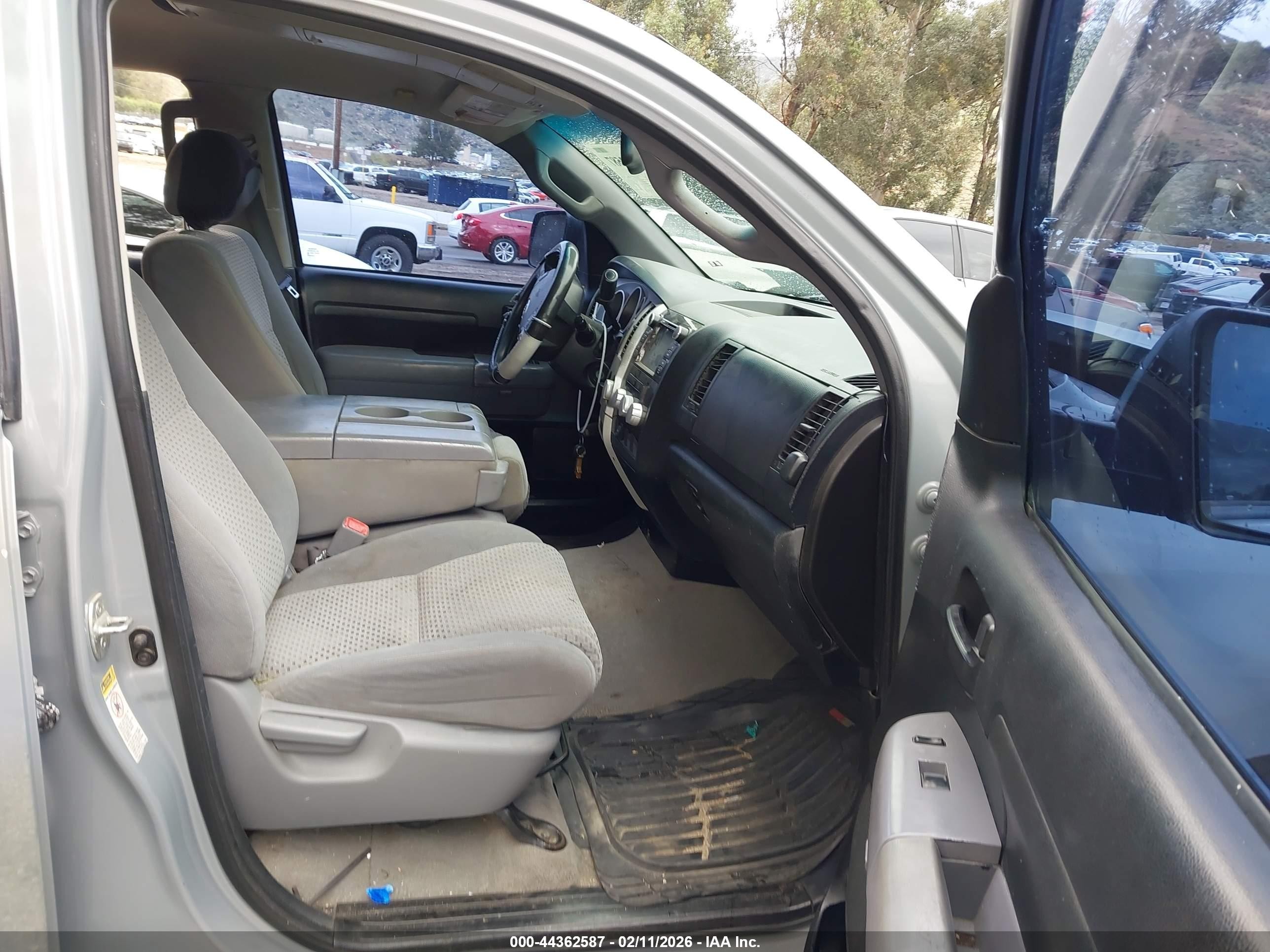 2011 Toyota Tundra Grade 5.7l V8 Gray vin: 5TFEY5F11BX109217