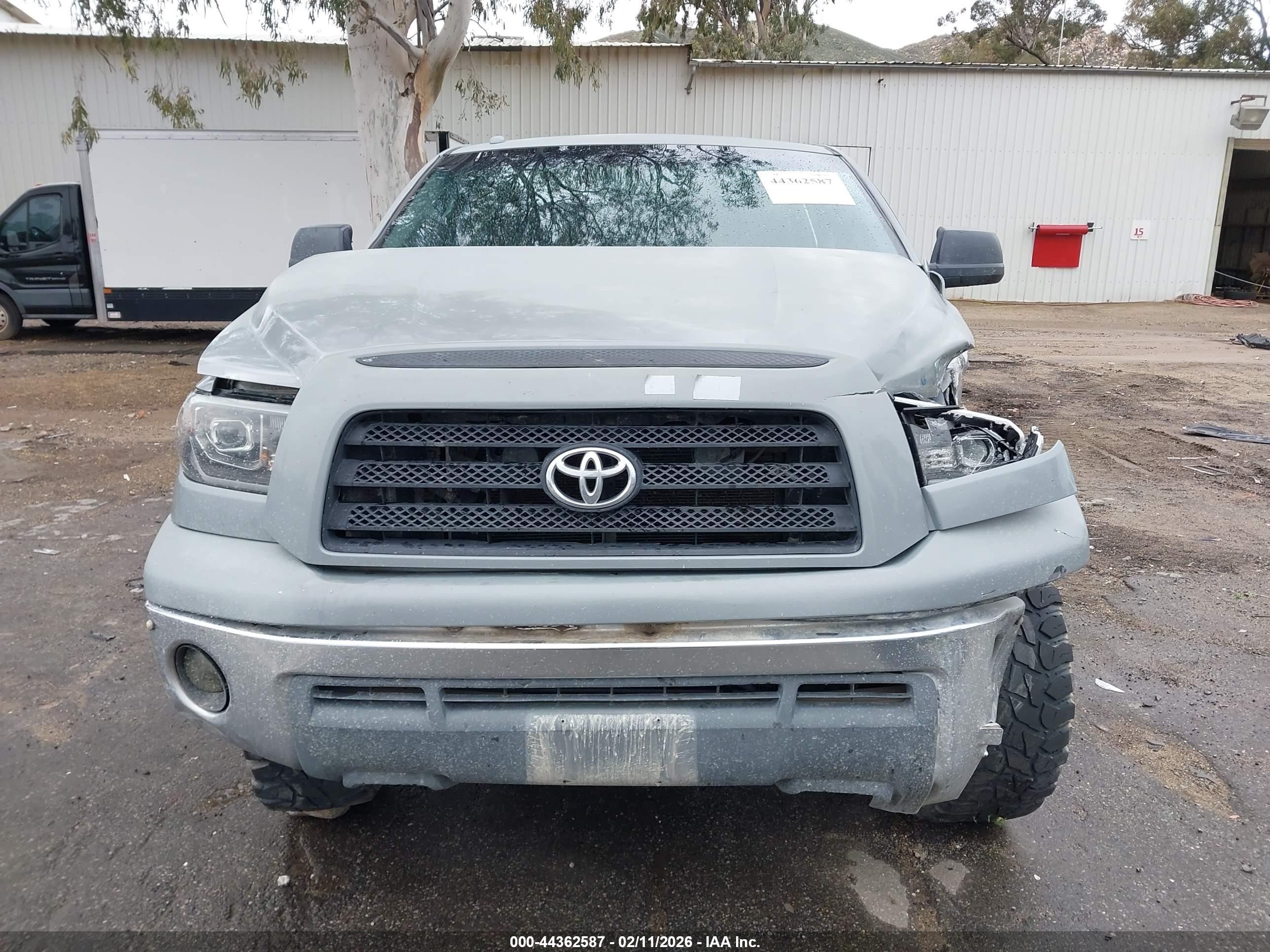 2011 Toyota Tundra Grade 5.7l V8 Gray vin: 5TFEY5F11BX109217