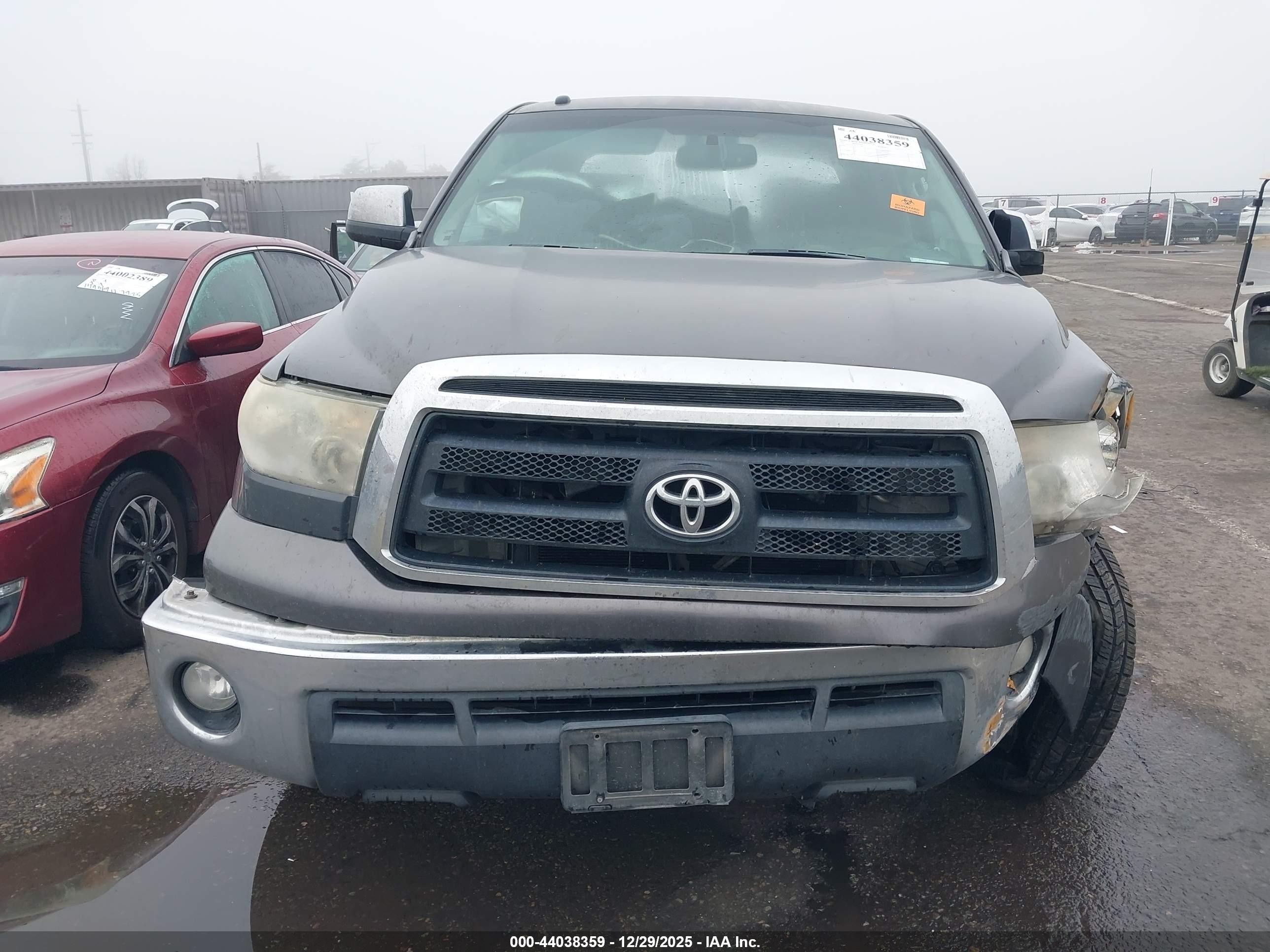 2012 Toyota Tundra Grade 5.7l V8 Gray vin: 5TFEY5F11CX115990