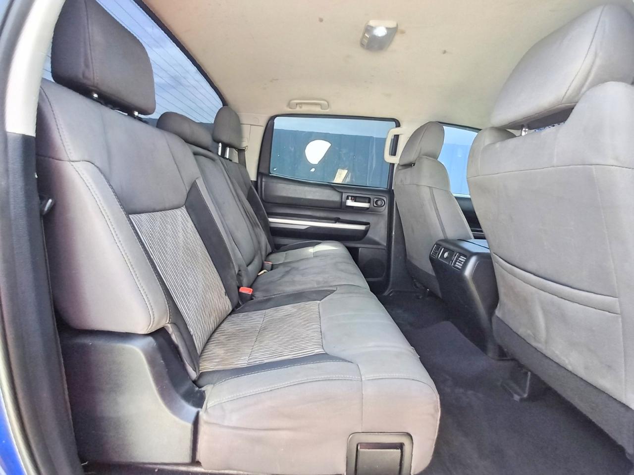 2014 Toyota Tundra Crewmax Sr5 Blue vin: 5TFEY5F11EX148961