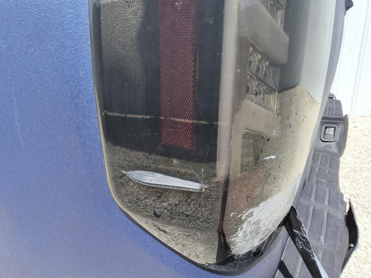 2014 Toyota Tundra Crewmax Sr5 Blue vin: 5TFEY5F11EX148961 Damage: Left Tail Light, Broken, Replacement Required