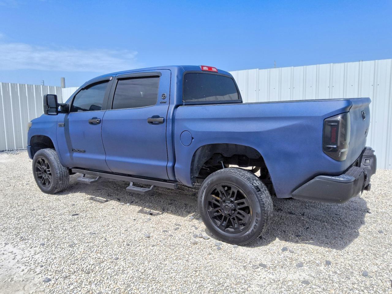 2014 Toyota Tundra Crewmax Sr5 Blue vin: 5TFEY5F11EX148961