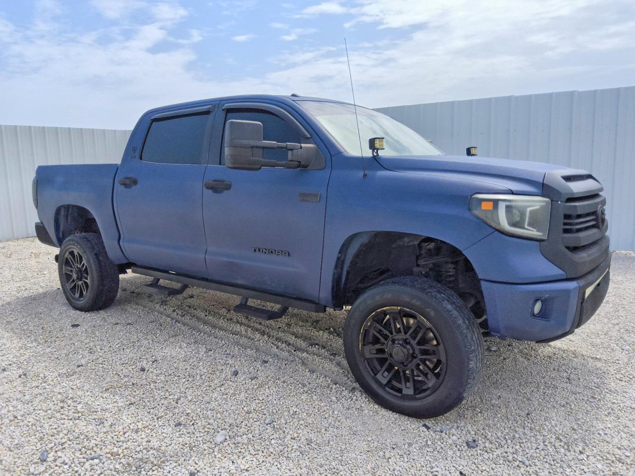 2014 Toyota Tundra Crewmax Sr5 Blue vin: 5TFEY5F11EX148961