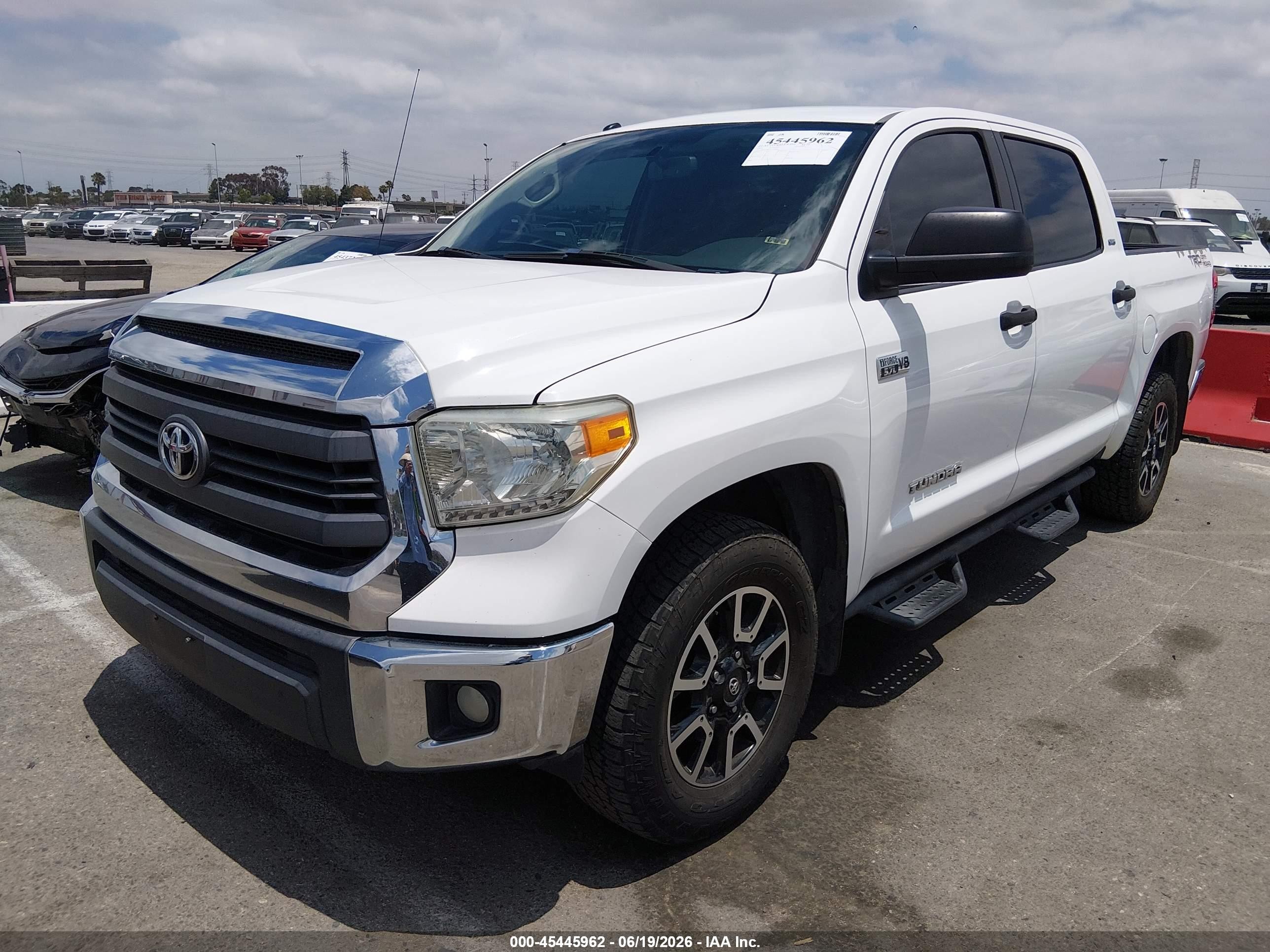 2014 Toyota Tundra Sr5 5.7l V8 White vin: 5TFEY5F11EX150984
