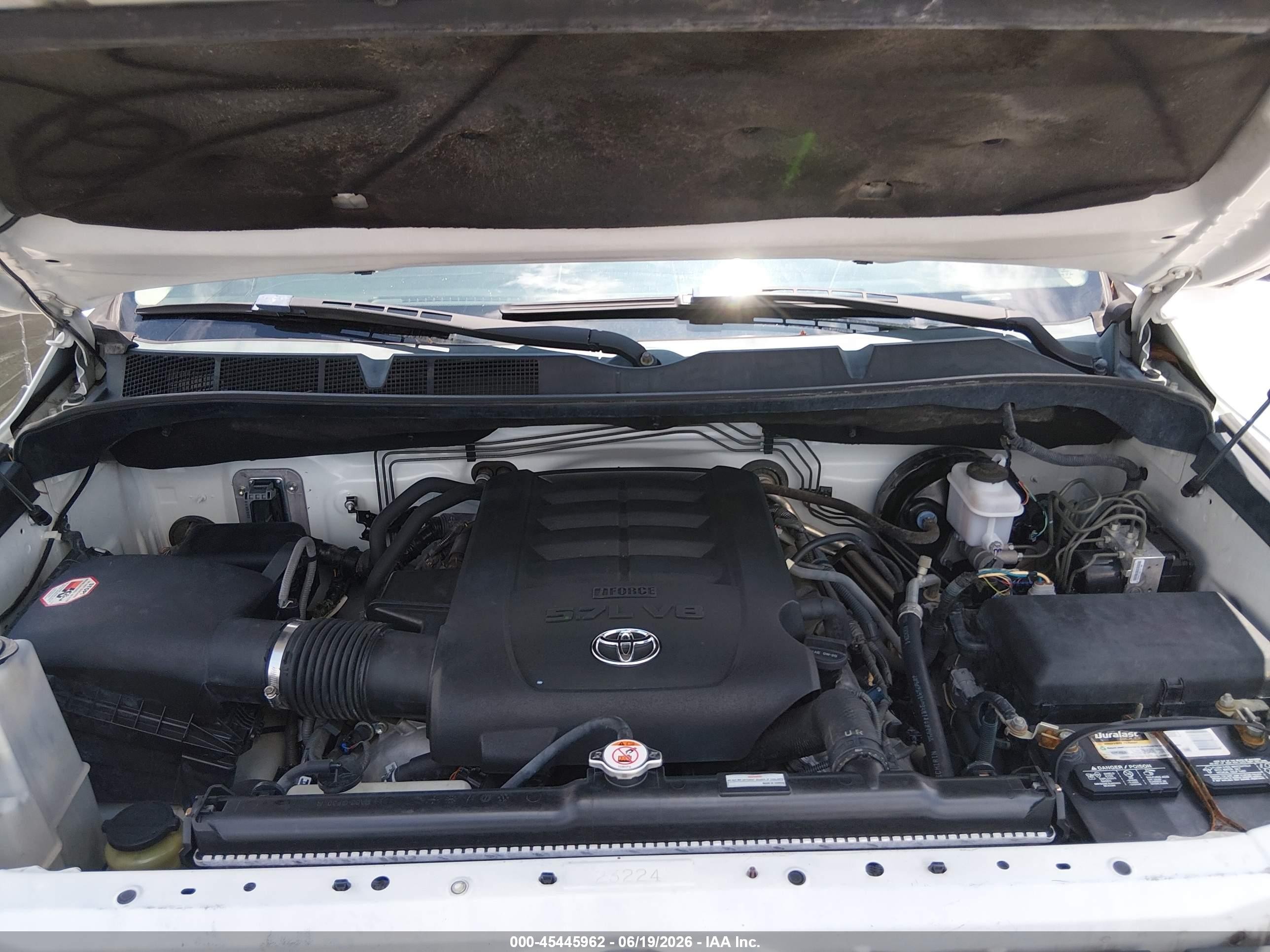 2014 Toyota Tundra Sr5 5.7l V8 White vin: 5TFEY5F11EX150984