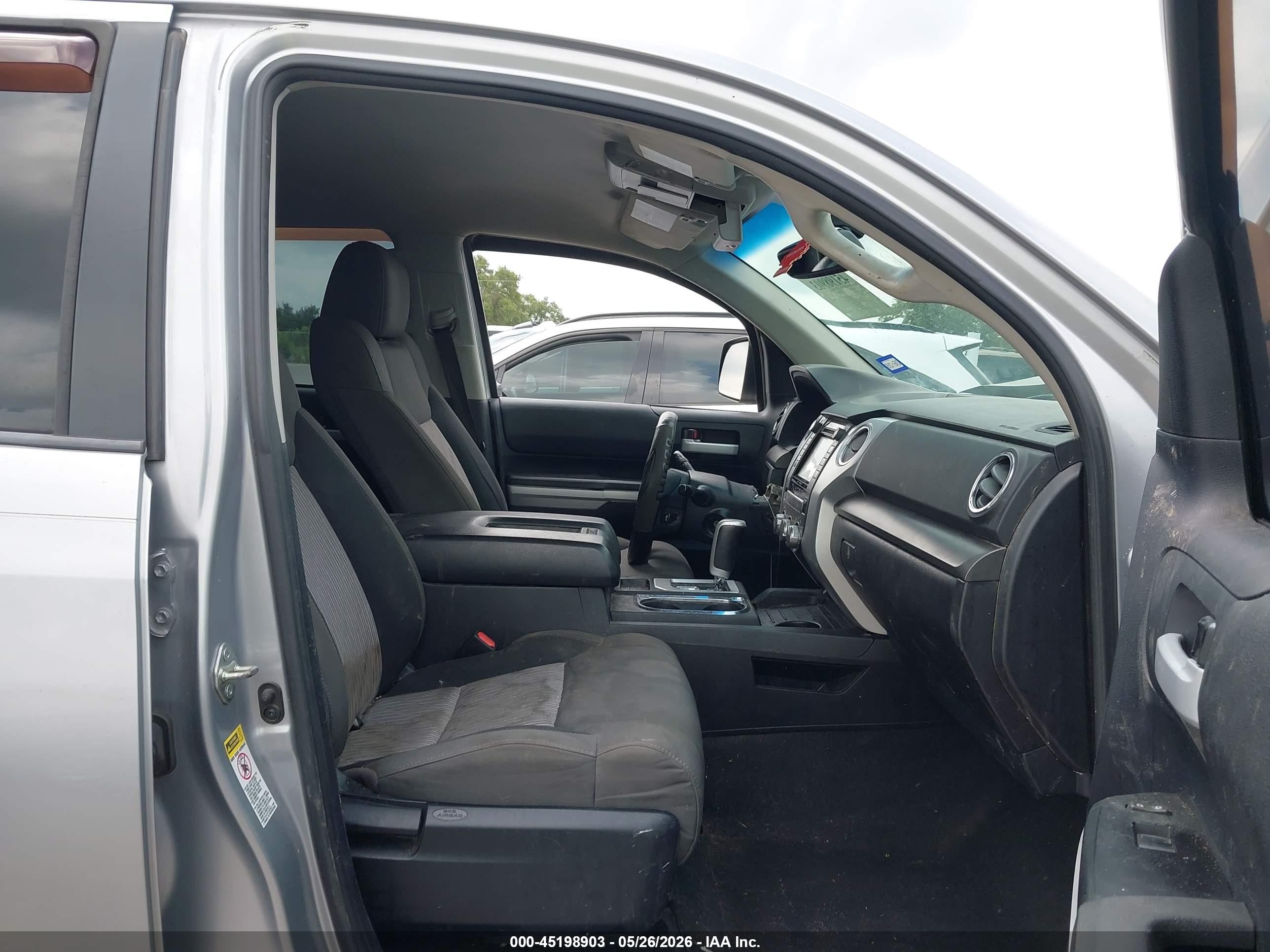 2014 Toyota Tundra Sr5 5.7l V8 Silver vin: 5TFEY5F11EX164951