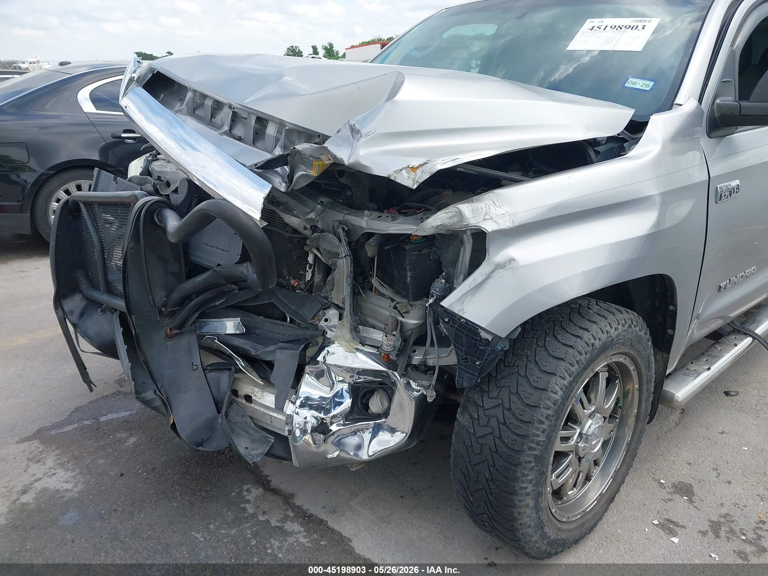 2014 Toyota Tundra Sr5 5.7l V8 Silver vin: 5TFEY5F11EX164951