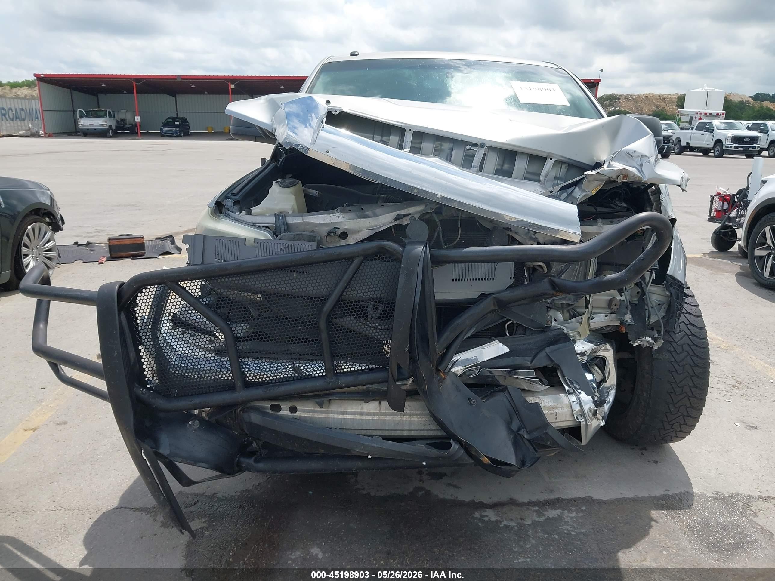 2014 Toyota Tundra Sr5 5.7l V8 Silver vin: 5TFEY5F11EX164951