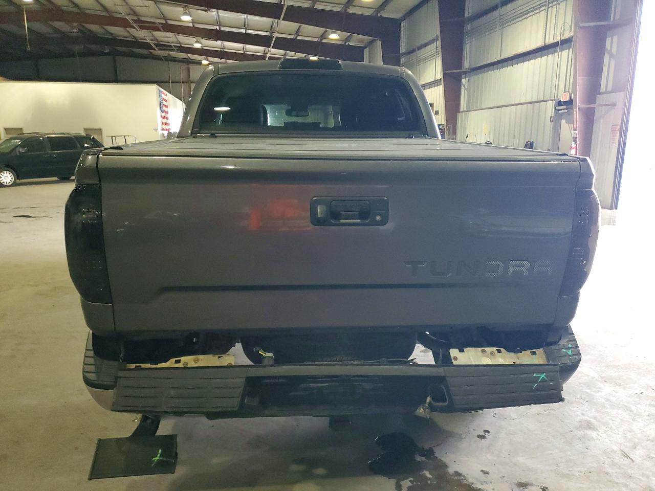 2015 Toyota Tundra Crewmax Sr5 Gray vin: 5TFEY5F11FX176258