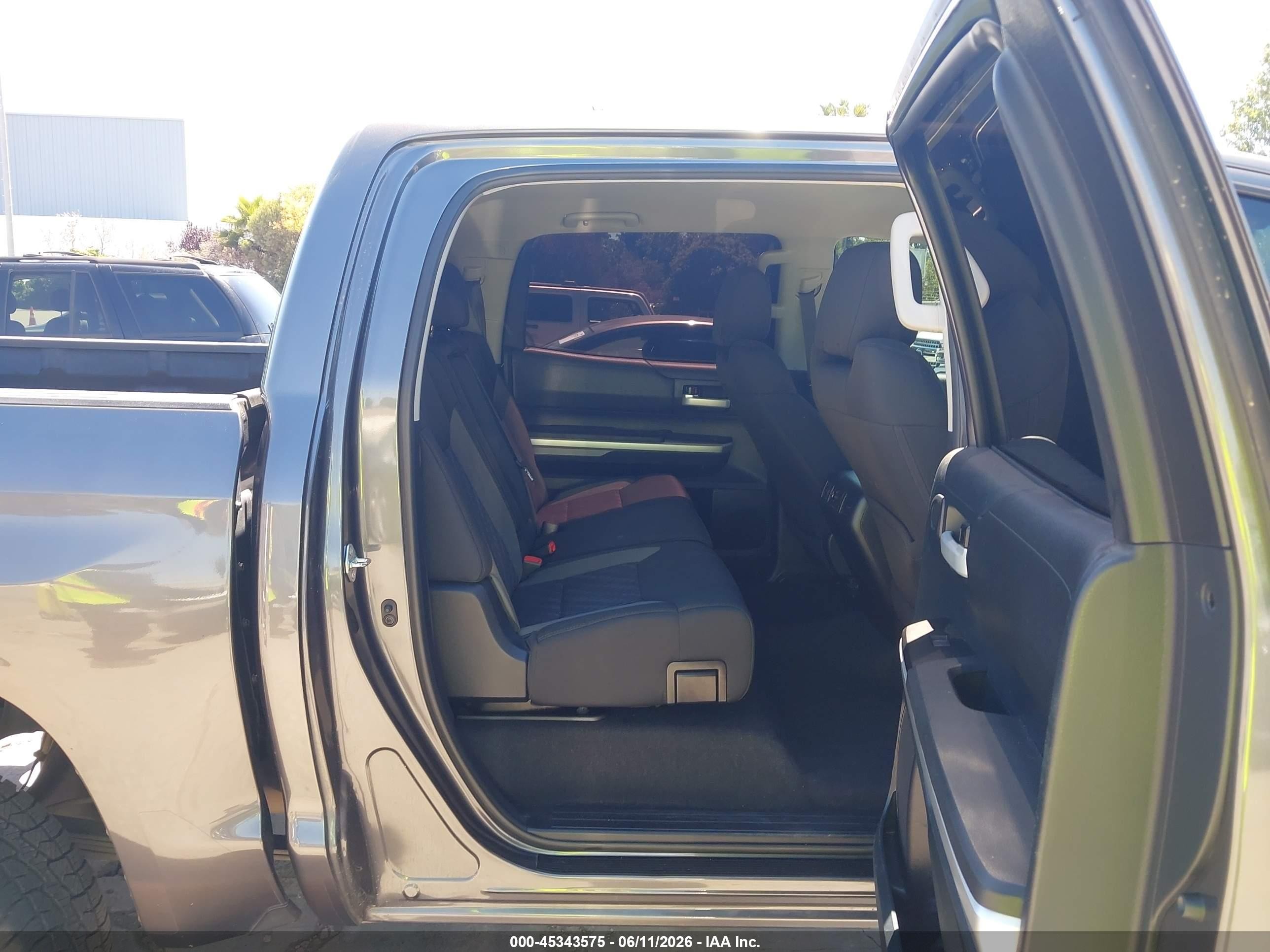 2015 Toyota Tundra Sr5 5.7l V8 Gray vin: 5TFEY5F11FX185106