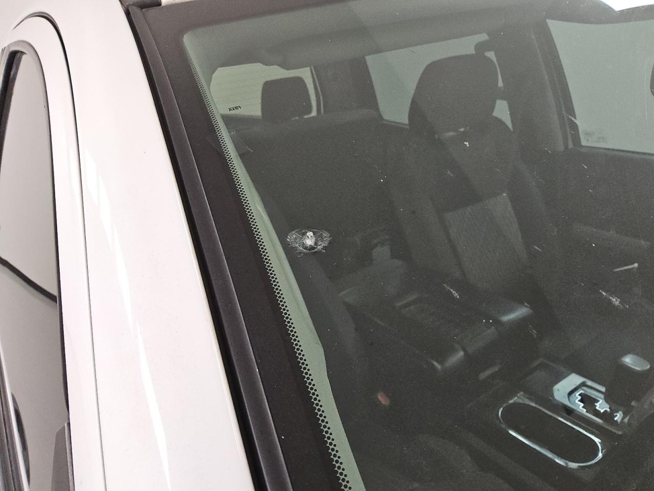 2020 Toyota Tundra Crewmax Sr5 White vin: 5TFEY5F11LX261435 Damage: Windshield, Star In Glass, 1/2 To 1 Inch