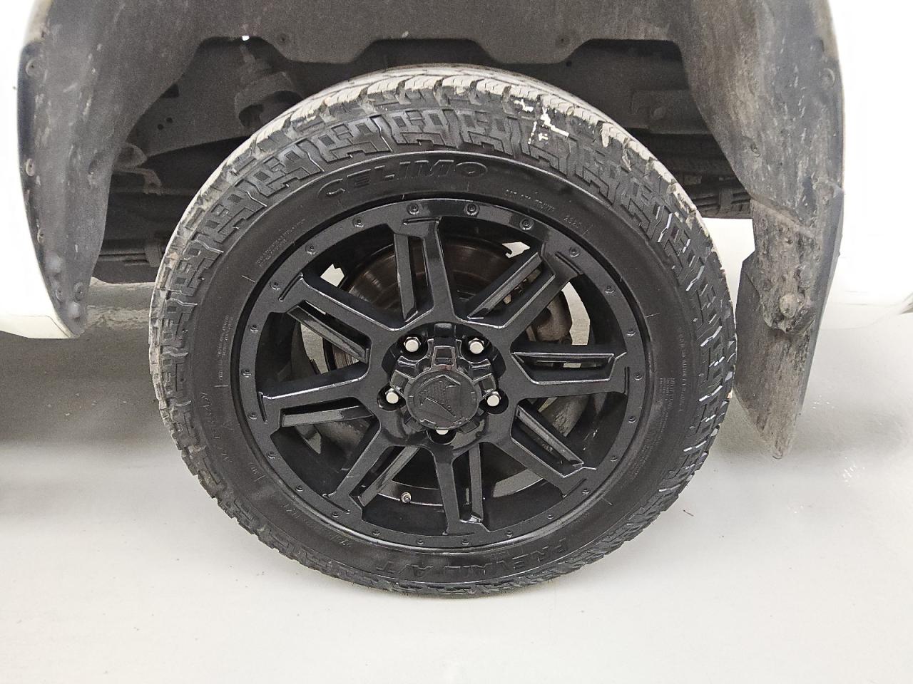 2020 Toyota Tundra Crewmax Sr5 White vin: 5TFEY5F11LX261435 Damage: Left Rear Wheel, Aftermarket, Acceptable