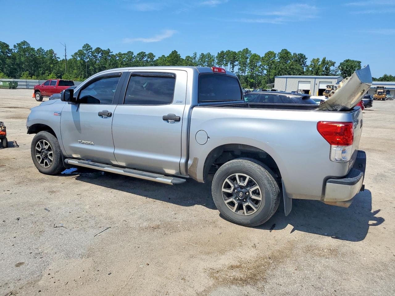 2011 Toyota Tundra Crewmax Sr5 Silver vin: 5TFEY5F12BX103619