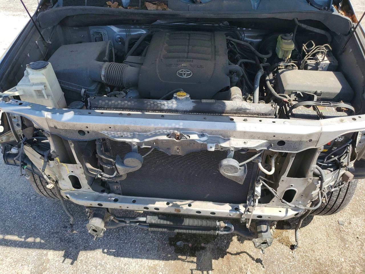 2011 Toyota Tundra Crewmax Sr5 Silver vin: 5TFEY5F12BX103619