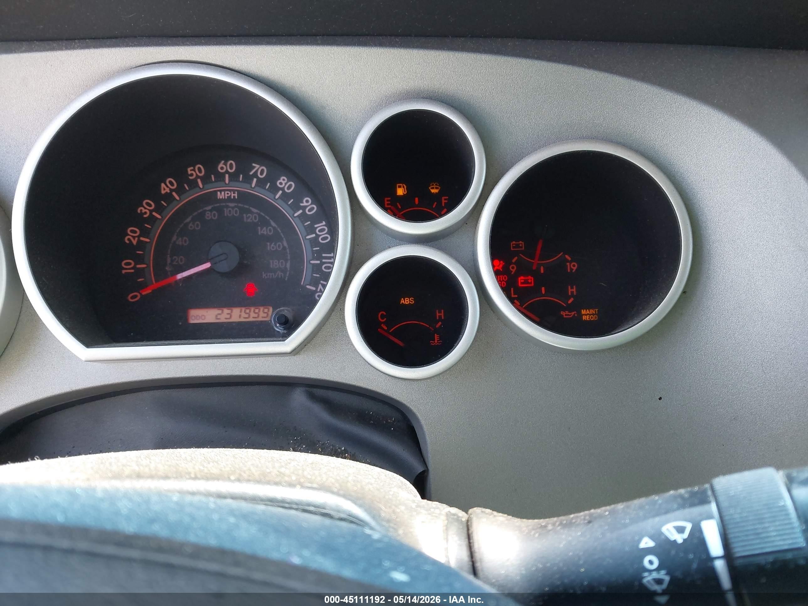 2011 Toyota Tundra Grade 5.7l V8 Черный vin: 5TFEY5F12BX108531