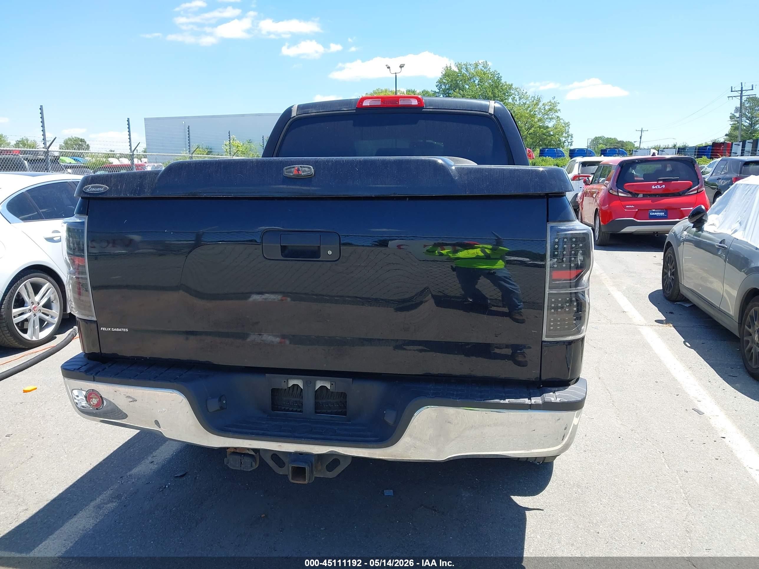 2011 Toyota Tundra Grade 5.7l V8 Черный vin: 5TFEY5F12BX108531