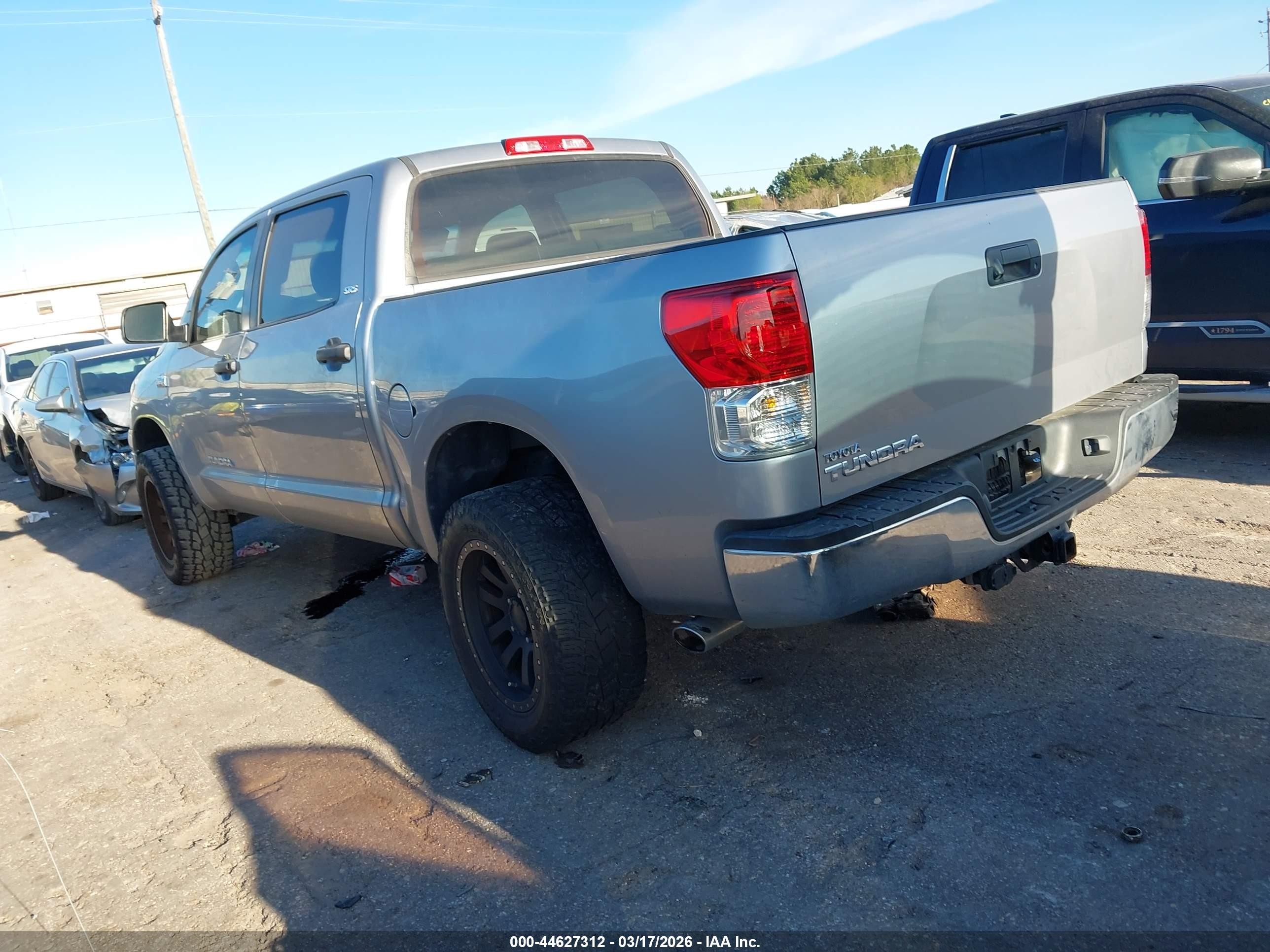 2012 Toyota Tundra Grade 5.7l V8 Silver vin: 5TFEY5F12CX120003