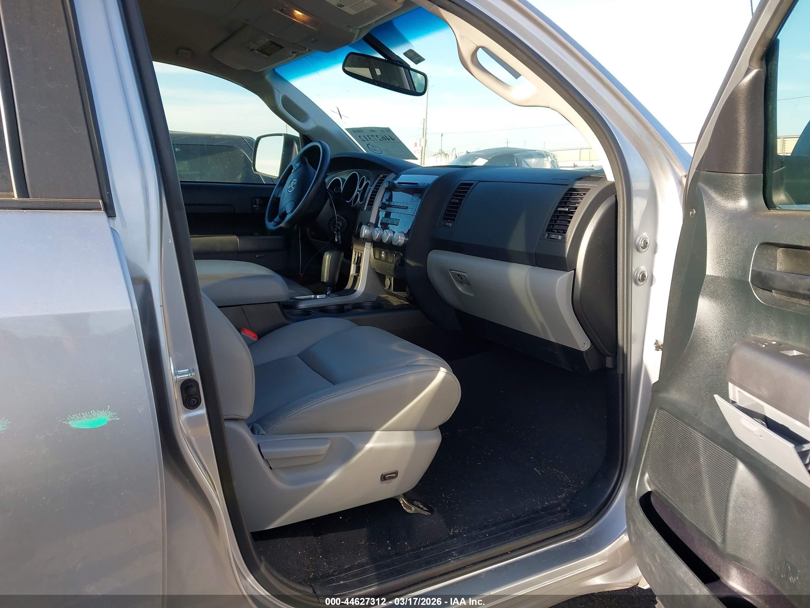 2012 Toyota Tundra Grade 5.7l V8 Silver vin: 5TFEY5F12CX120003