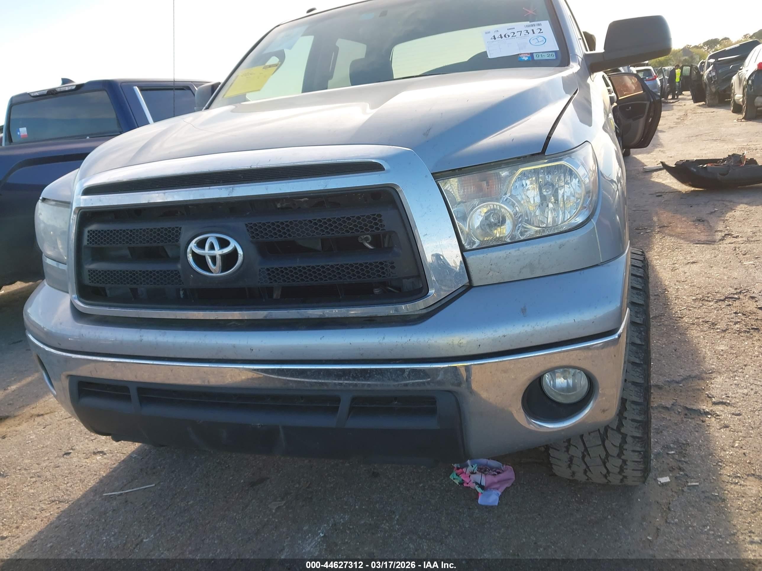 2012 Toyota Tundra Grade 5.7l V8 Silver vin: 5TFEY5F12CX120003