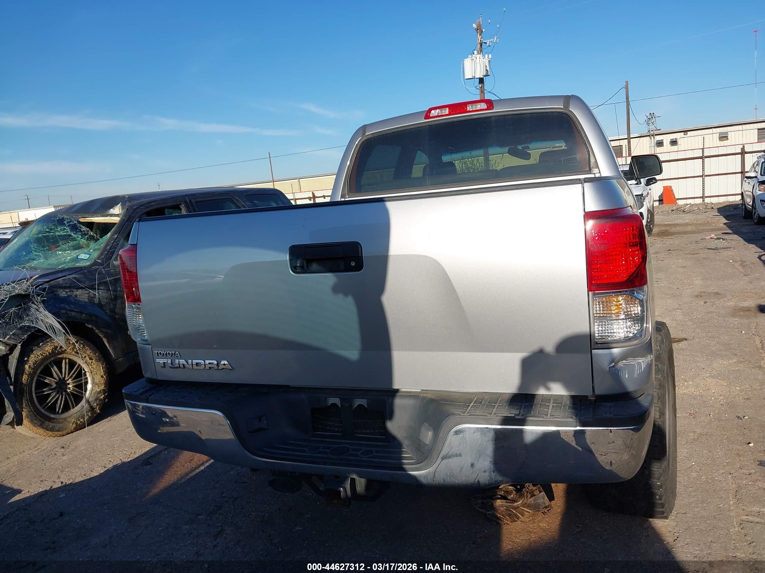 2012 Toyota Tundra Grade 5.7l V8 Silver vin: 5TFEY5F12CX120003