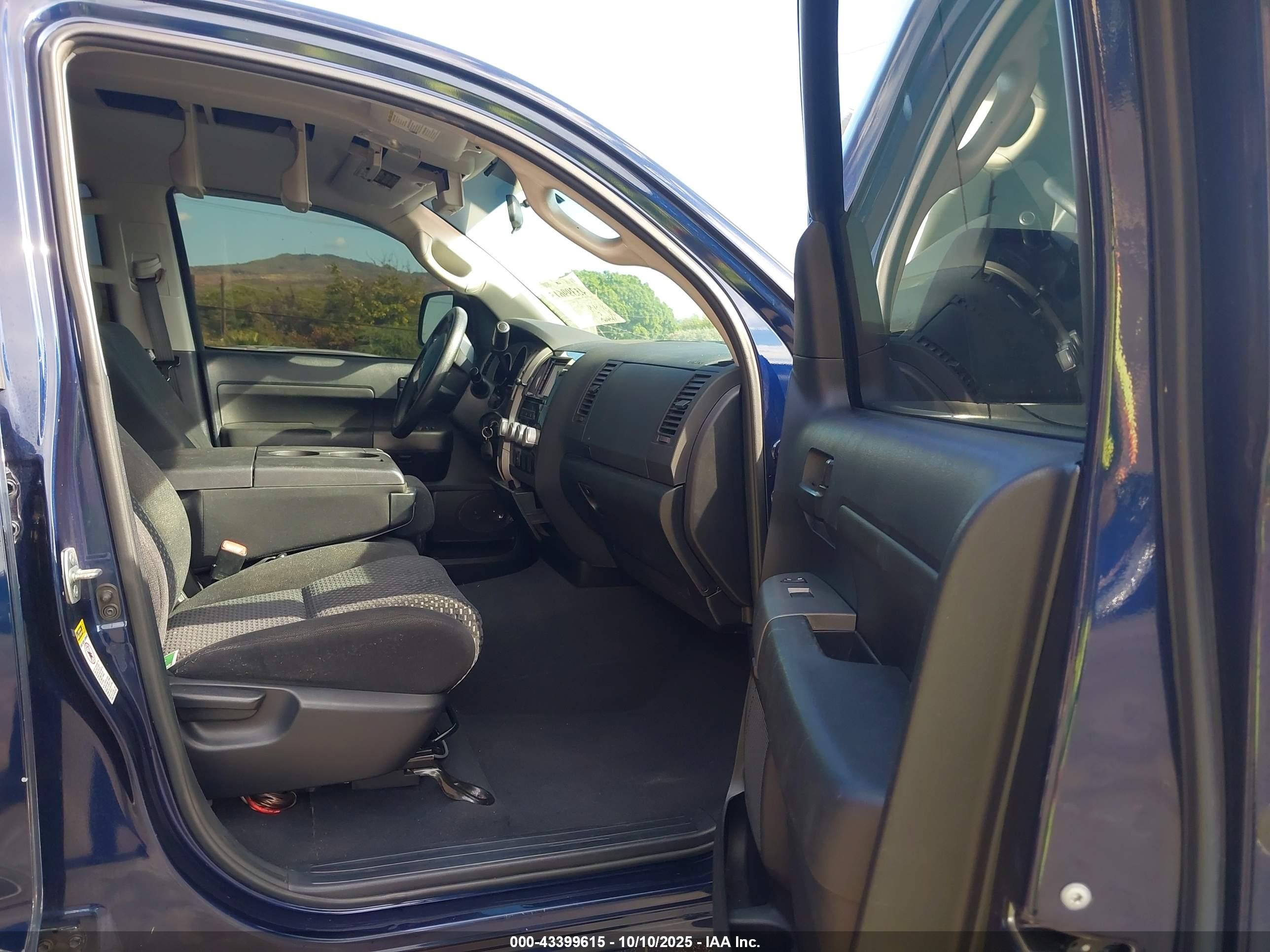 2012 Toyota Tundra Grade 5.7l V8 Blue vin: 5TFEY5F12CX124858