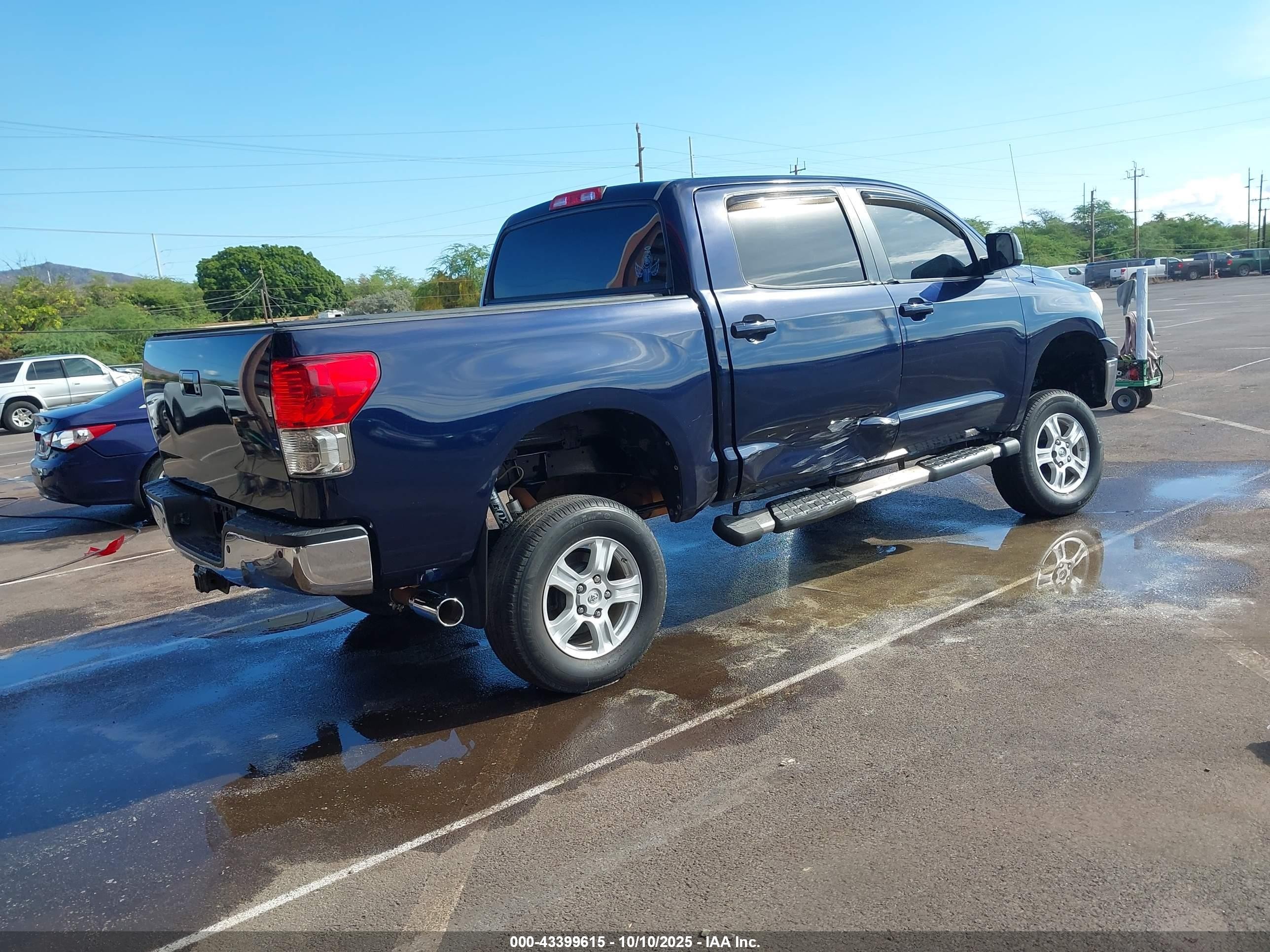 2012 Toyota Tundra Grade 5.7l V8 Blue vin: 5TFEY5F12CX124858