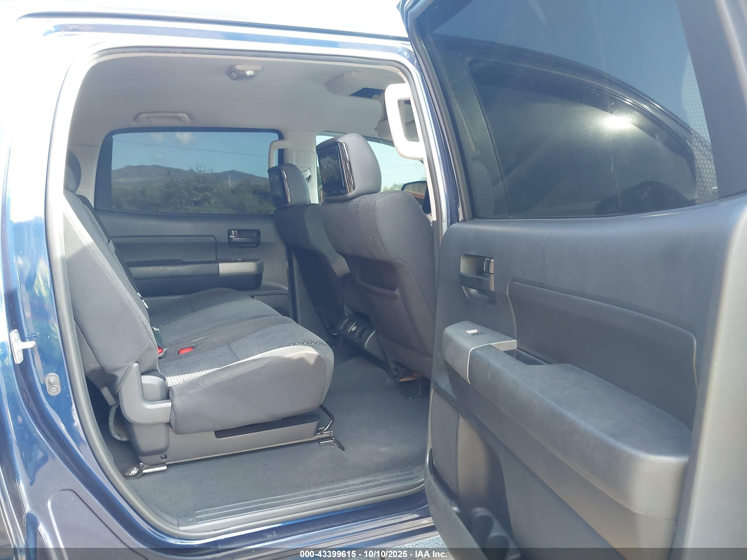2012 Toyota Tundra Grade 5.7l V8 Blue vin: 5TFEY5F12CX124858