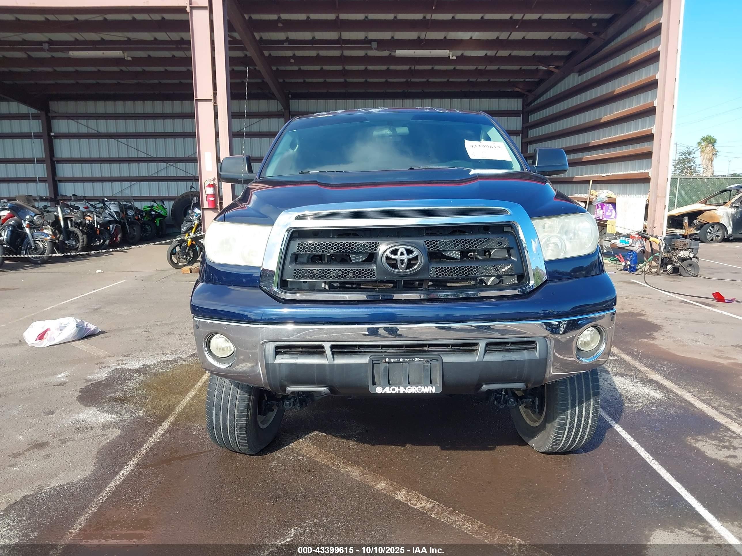 2012 Toyota Tundra Grade 5.7l V8 Blue vin: 5TFEY5F12CX124858