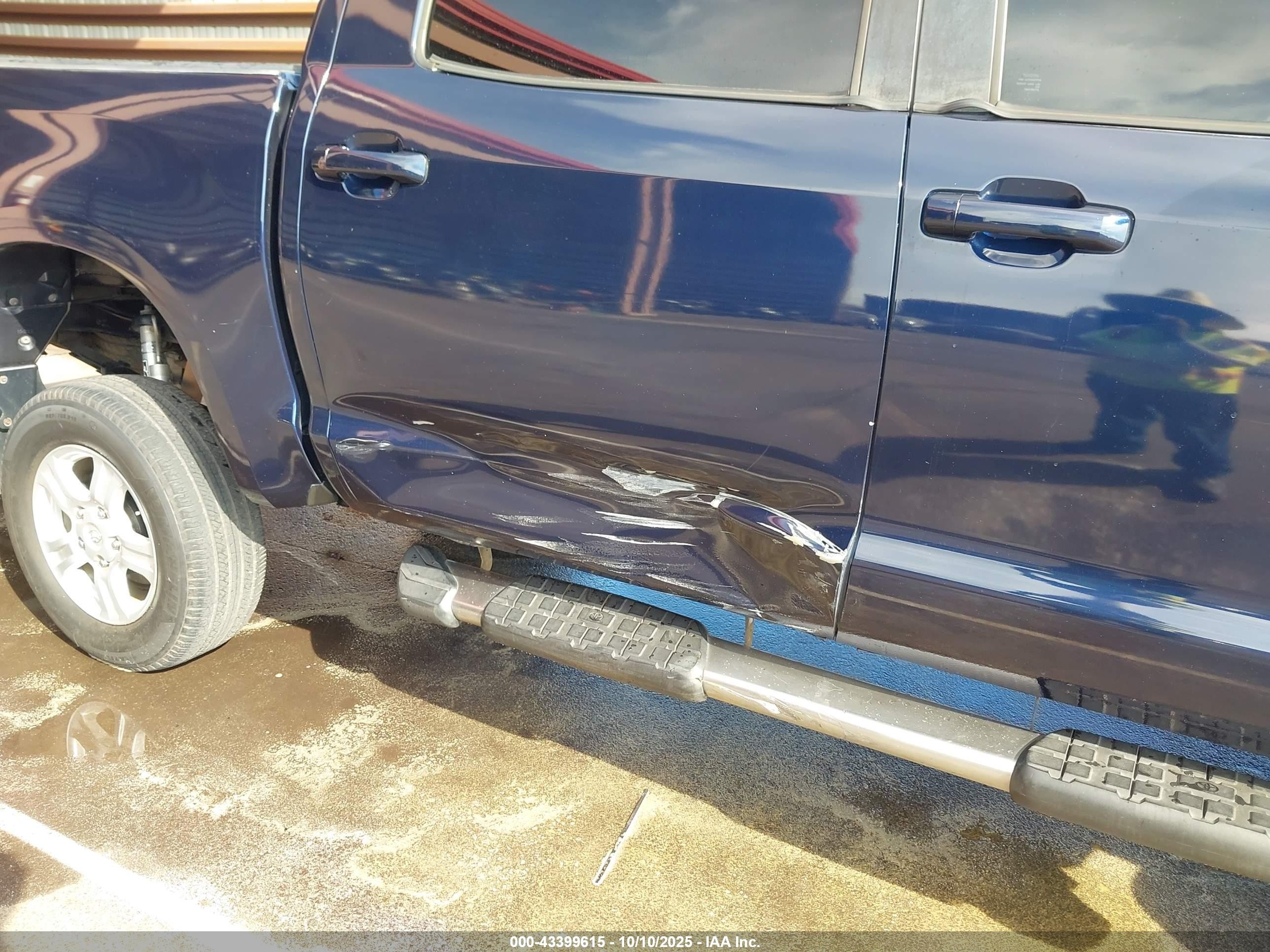 2012 Toyota Tundra Grade 5.7l V8 Blue vin: 5TFEY5F12CX124858