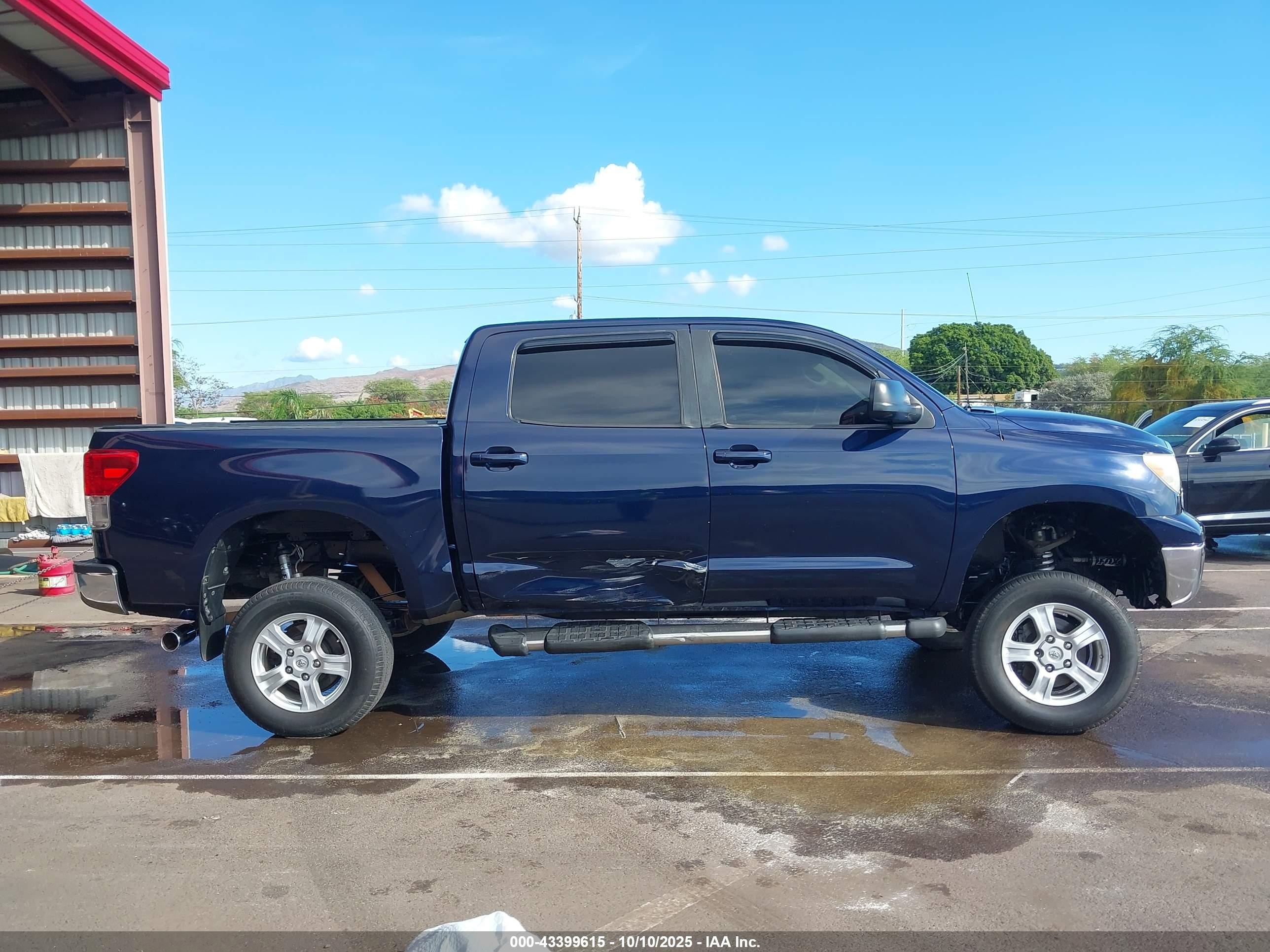 2012 Toyota Tundra Grade 5.7l V8 Blue vin: 5TFEY5F12CX124858