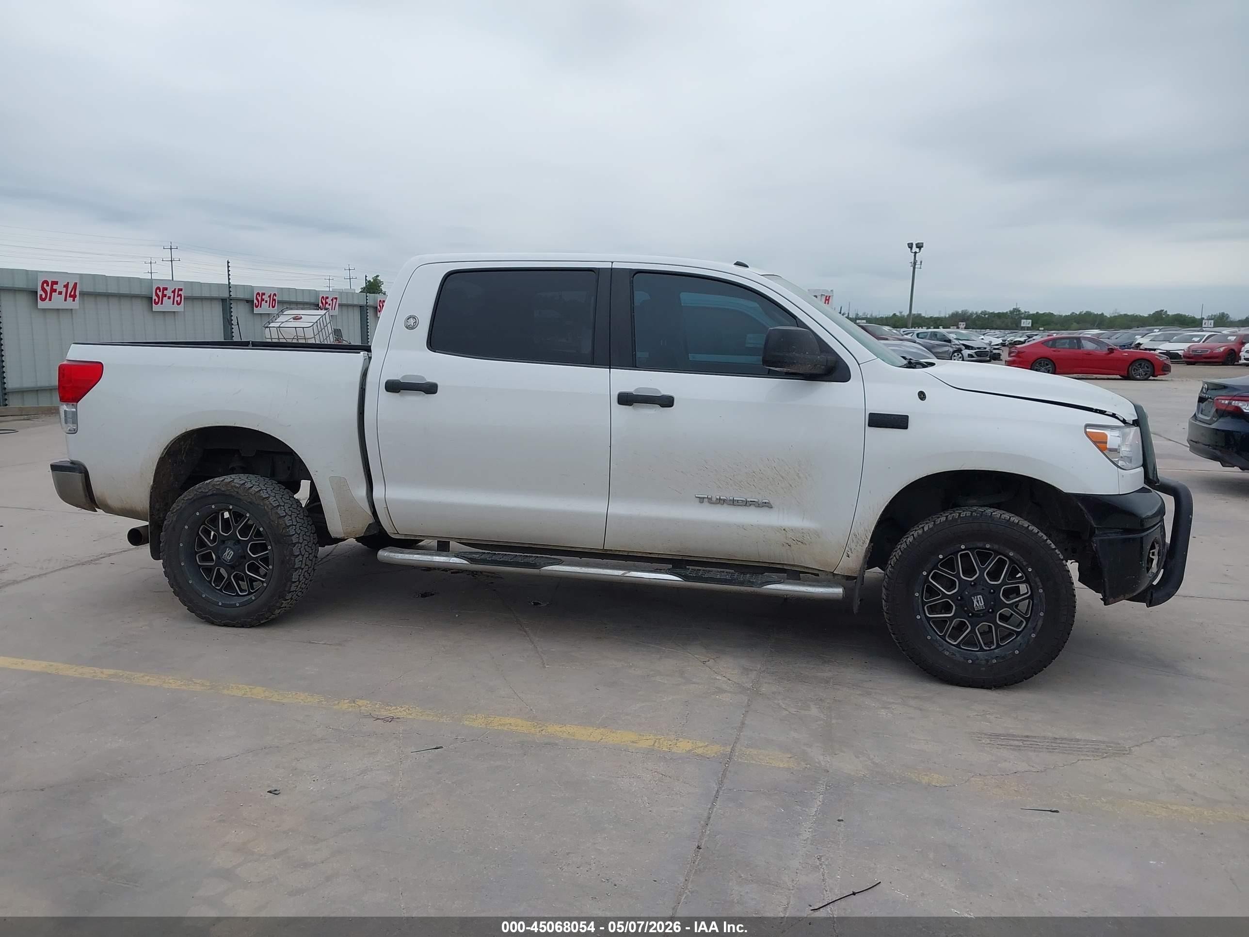 2013 Toyota Tundra Grade 5.7l V8 White vin: 5TFEY5F12DX144366