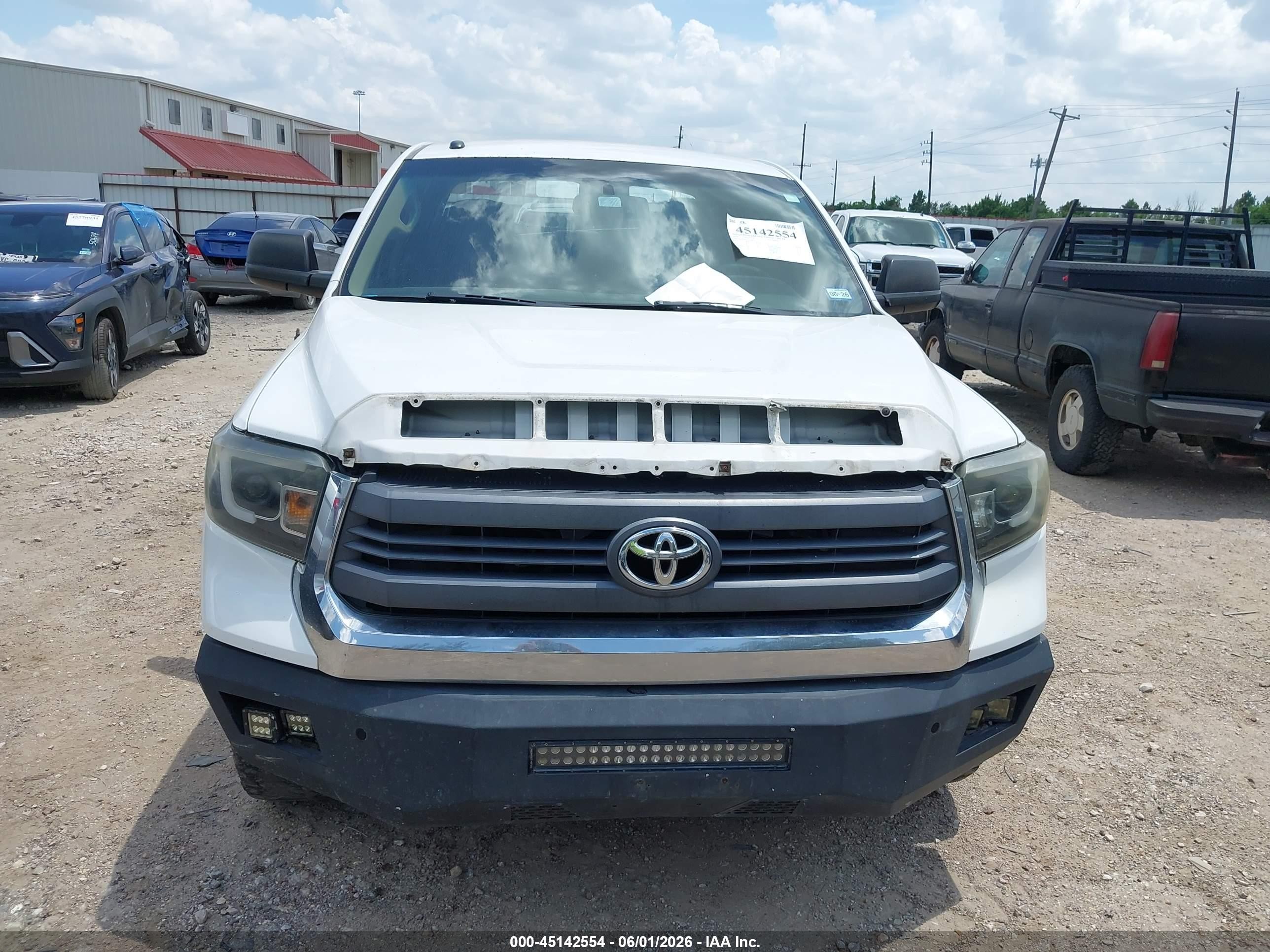 2014 Toyota Tundra Sr5 5.7l V8 White vin: 5TFEY5F12EX158611