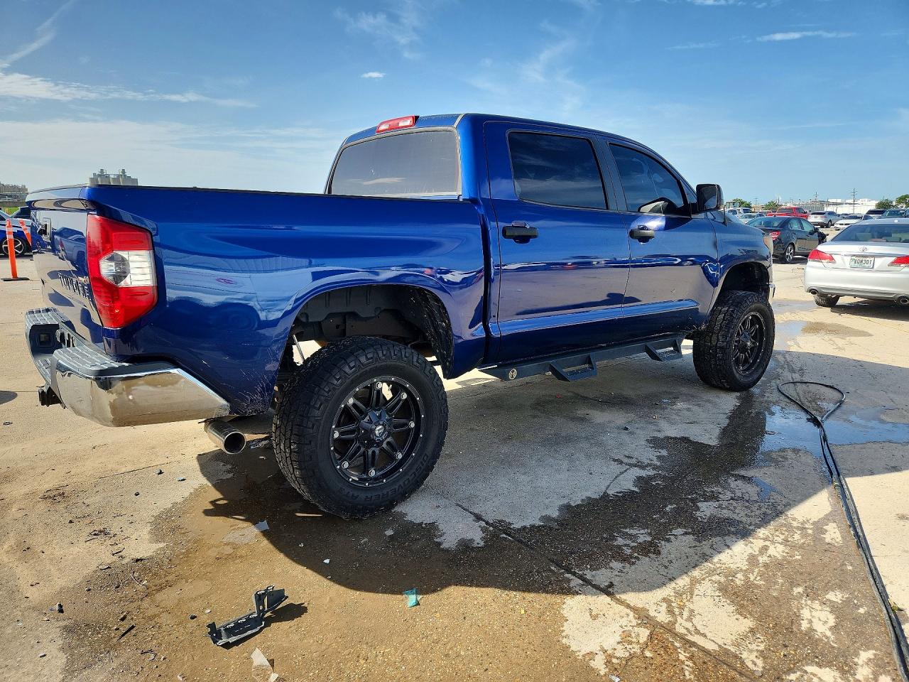 2014 Toyota Tundra Crewmax Sr5 Blue vin: 5TFEY5F12EX159063