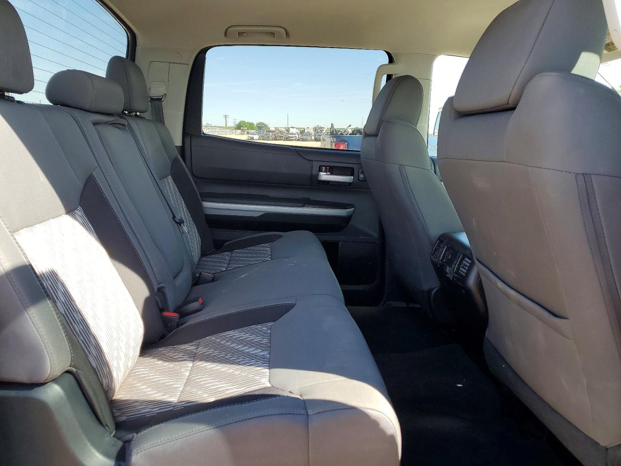 2018 Toyota Tundra Crewmax Sr5 Угольный vin: 5TFEY5F12JX240400