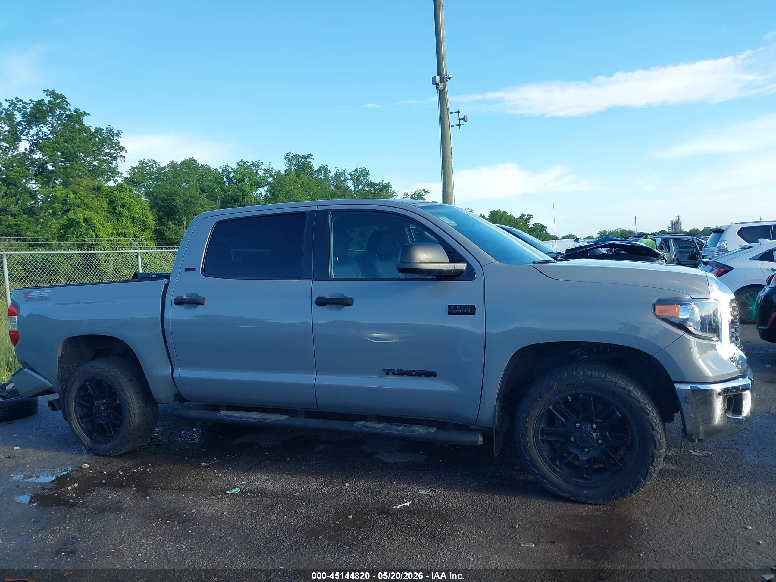 2021 Toyota Tundra Sr5 Gray vin: 5TFEY5F12MX292288