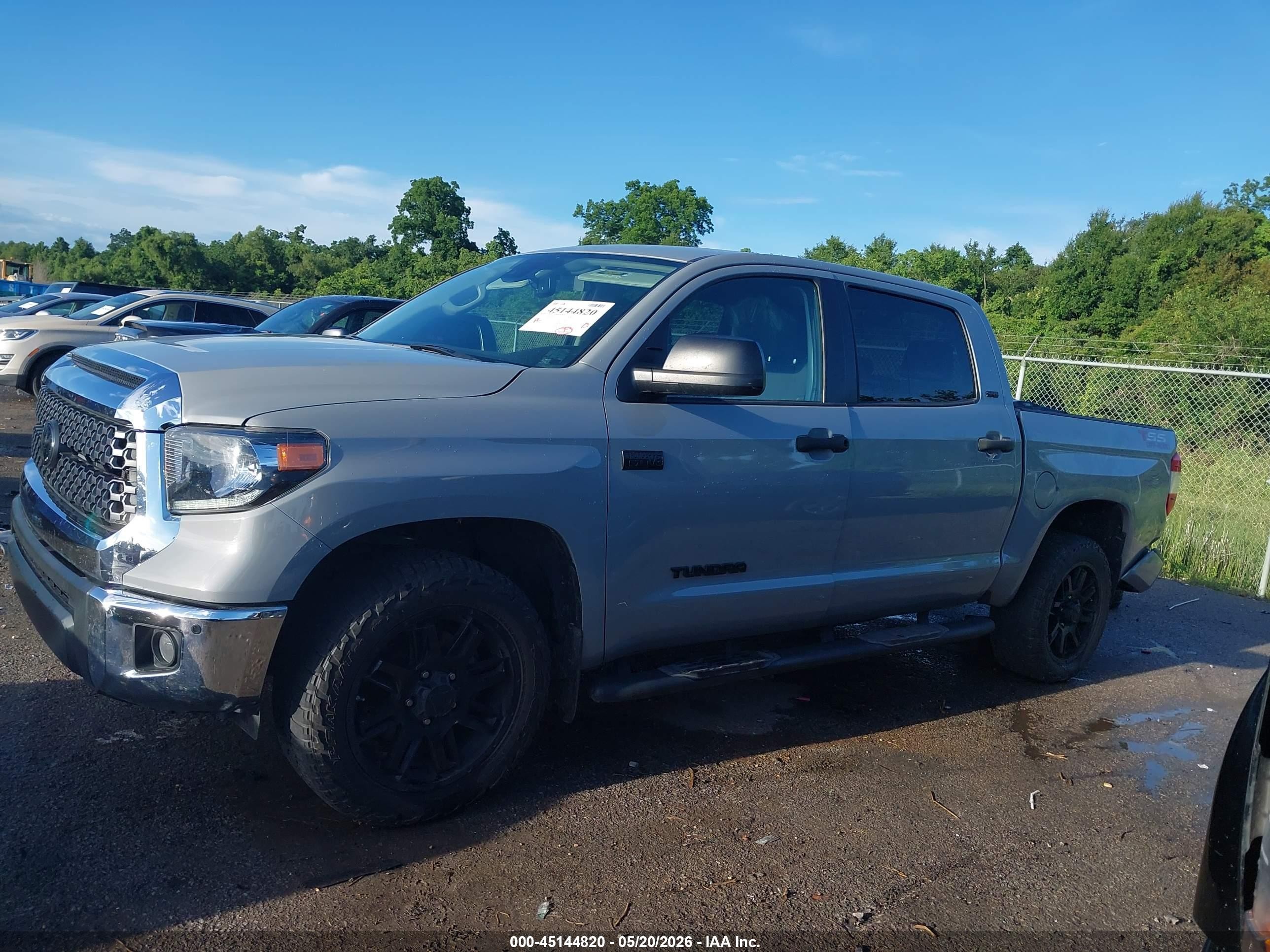 2021 Toyota Tundra Sr5 Gray vin: 5TFEY5F12MX292288